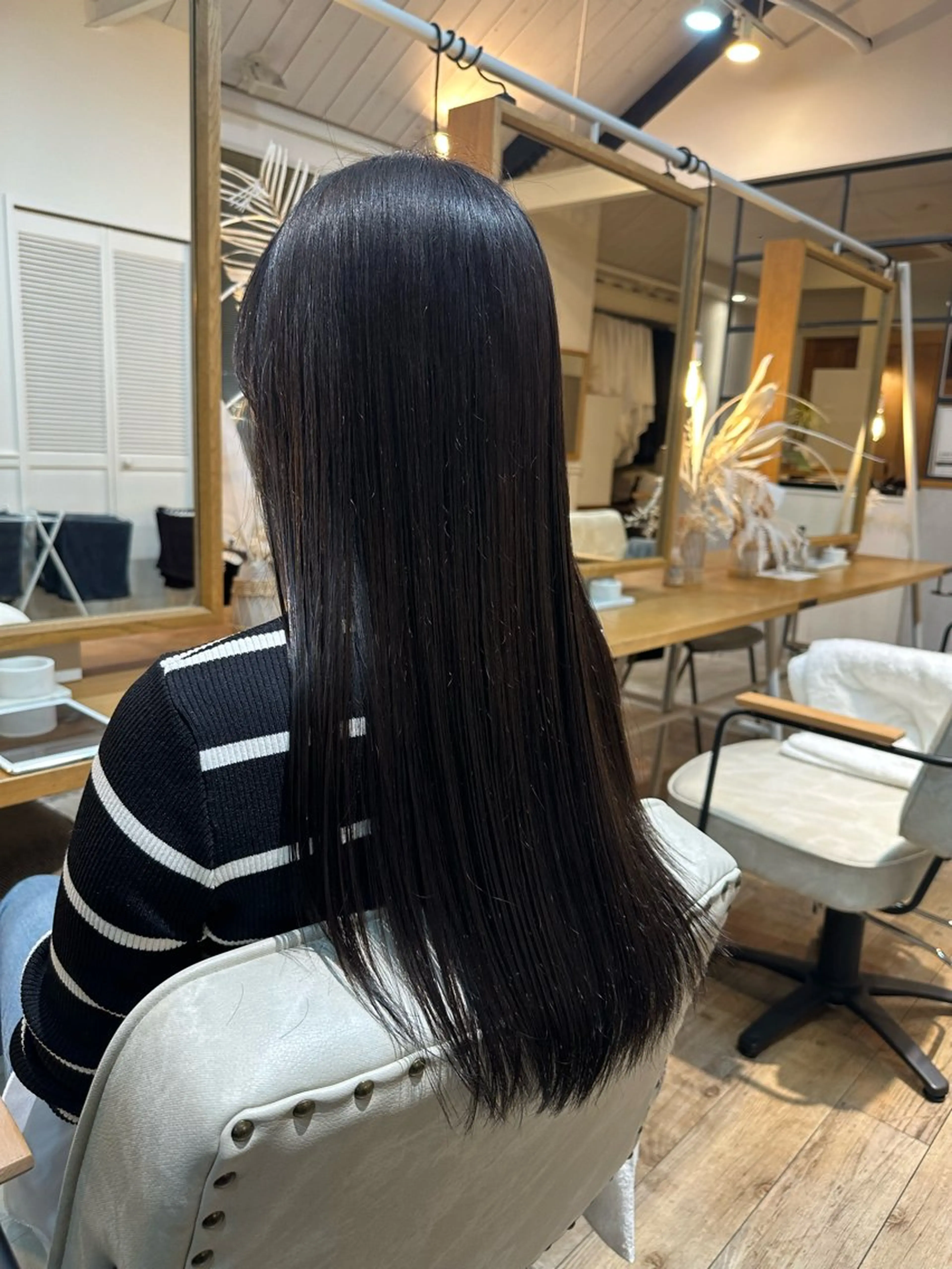 ロング カラー reefur マリナのヘアスタイル