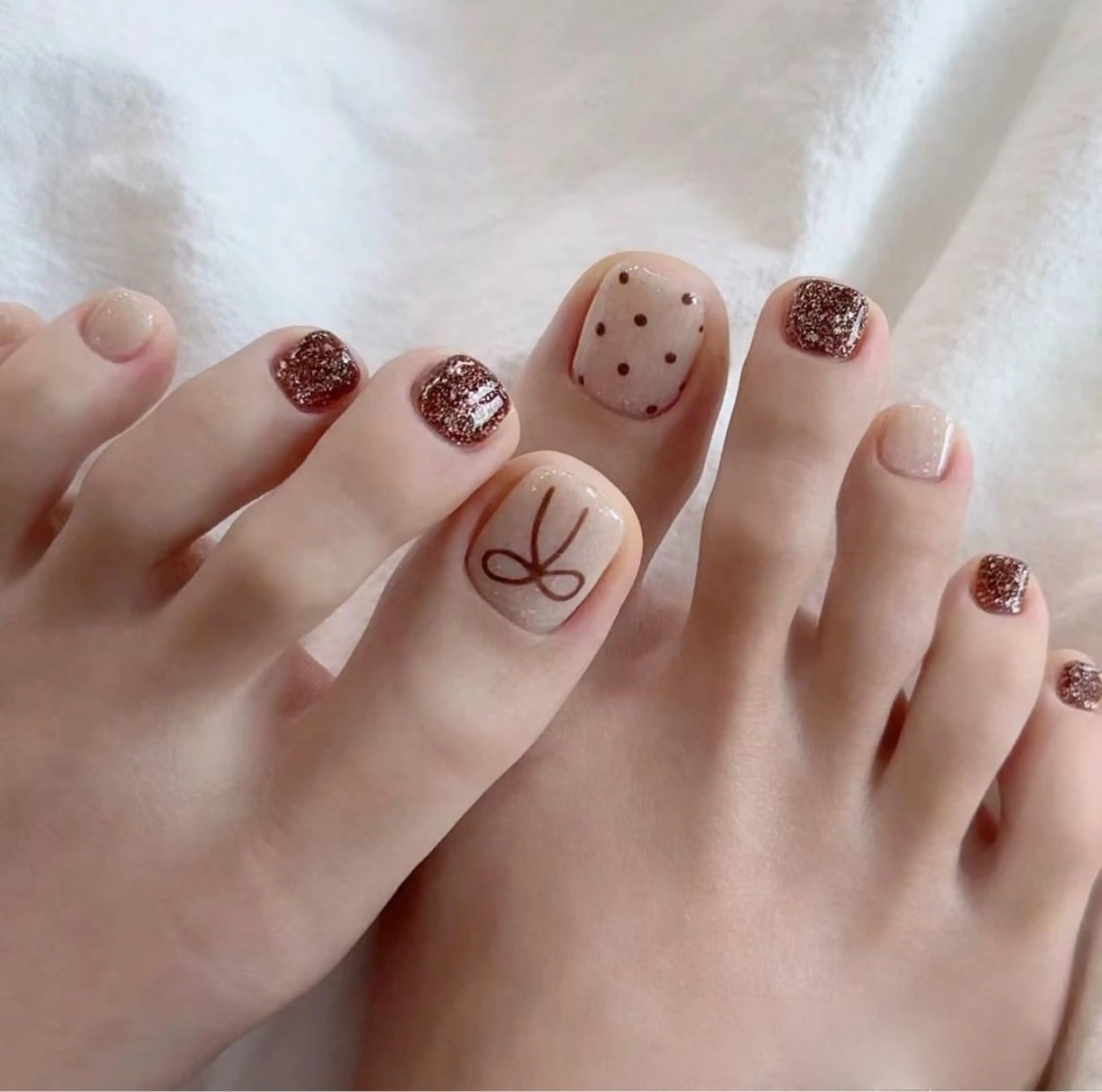 【ジェルオフ無料】フット持ち込みデザインコース8900円【FOOT】の写真