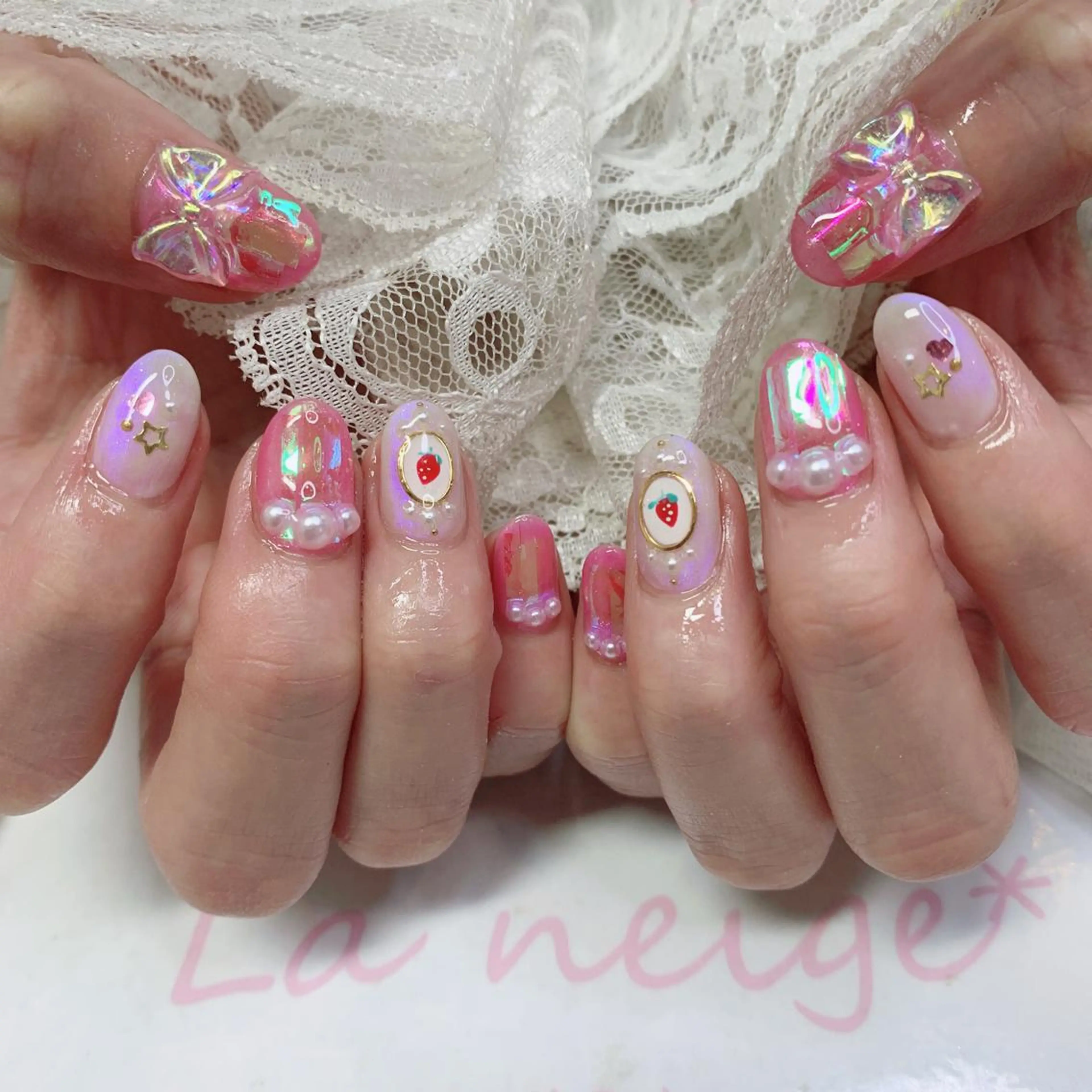 ネイル リボン ハンドネイル La neige* yuki 🐩🌙のネイルデザイン