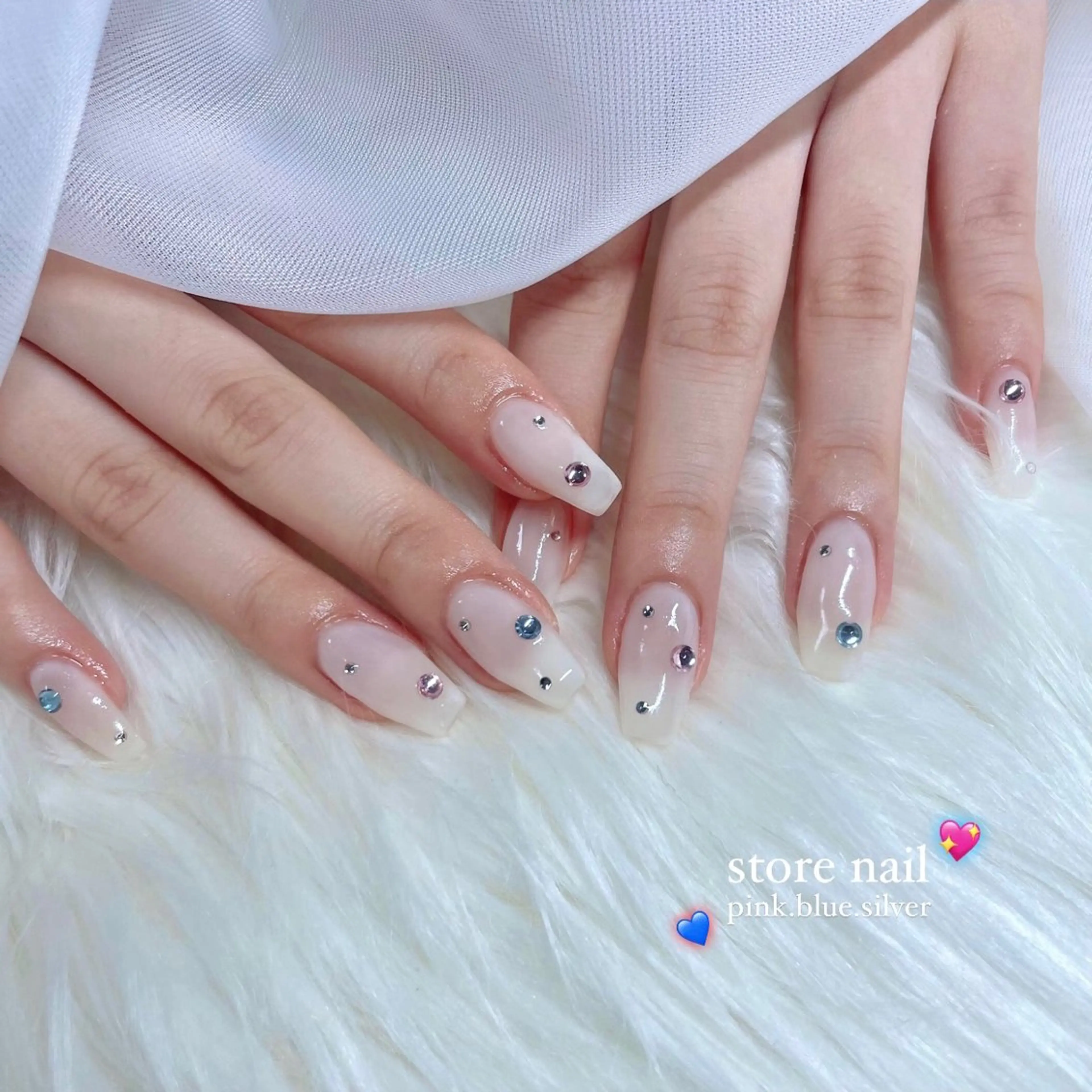 ネイル Sii nail 🤍SAKIのネイルデザイン