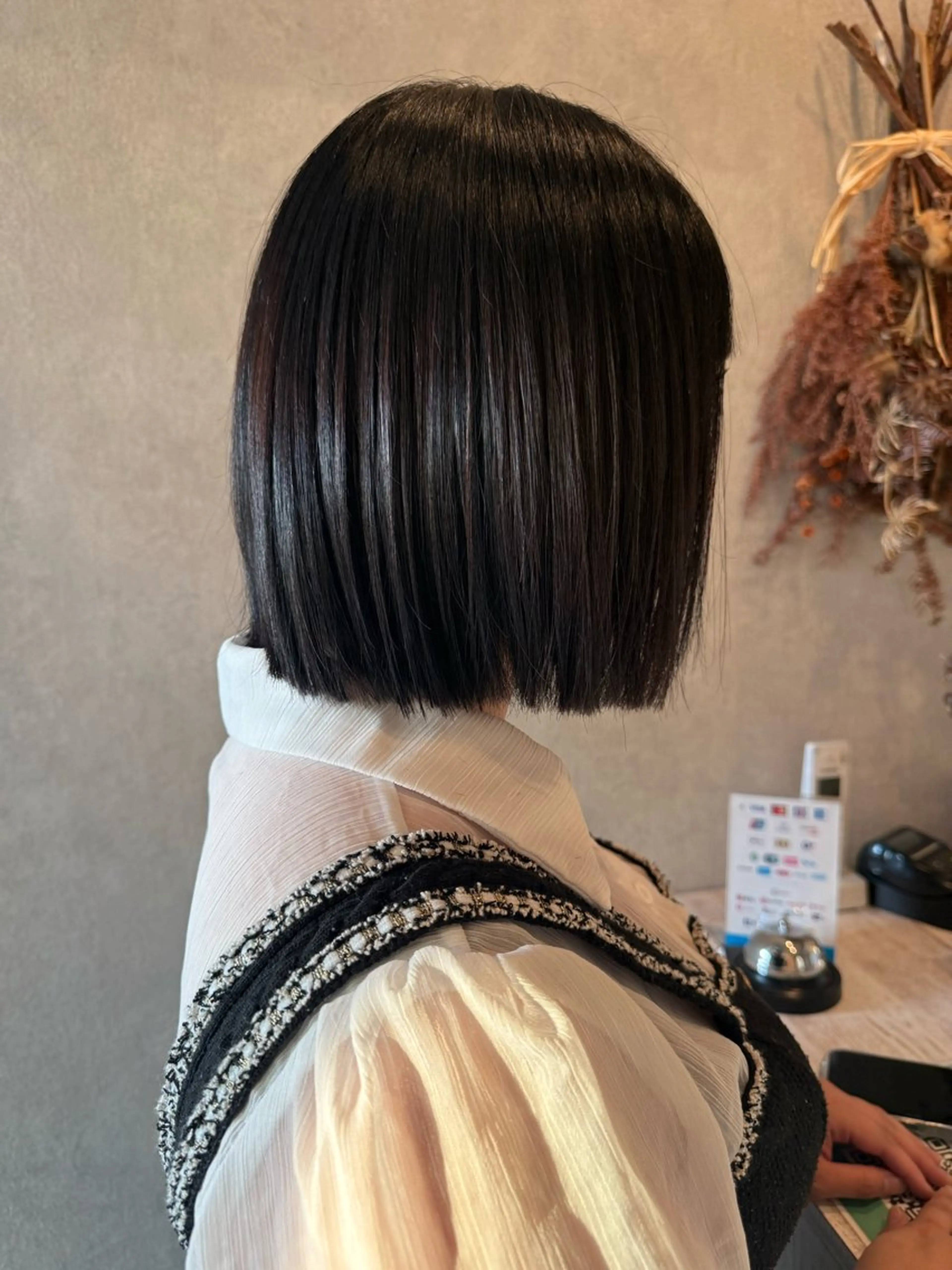 ショート ボブ カット ヘアカラー Bish Yanaのヘアスタイル