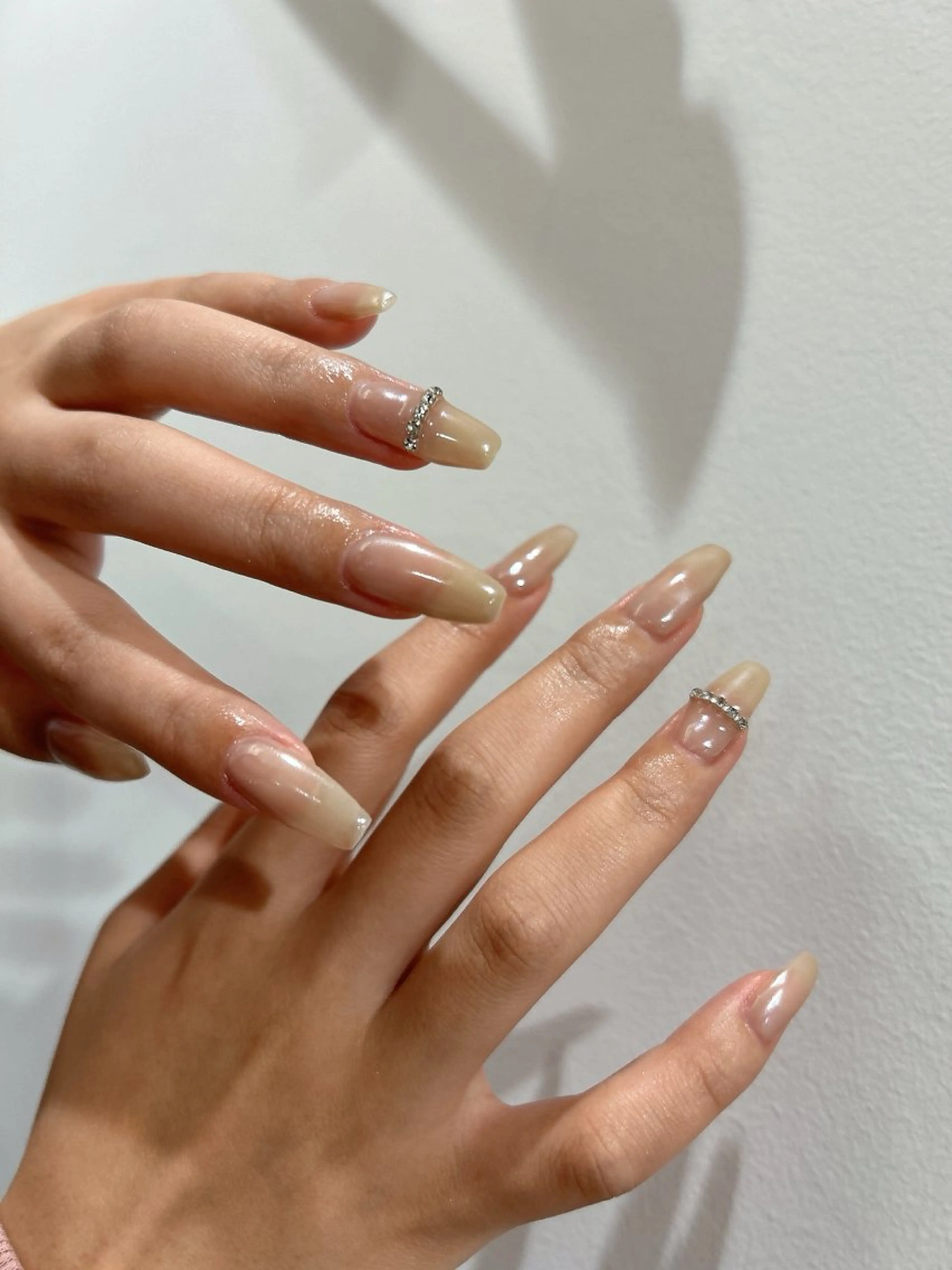 ネイル ミラーネイル ワンカラーネイル ハンドネイル tote. sumileのネイルデザイン