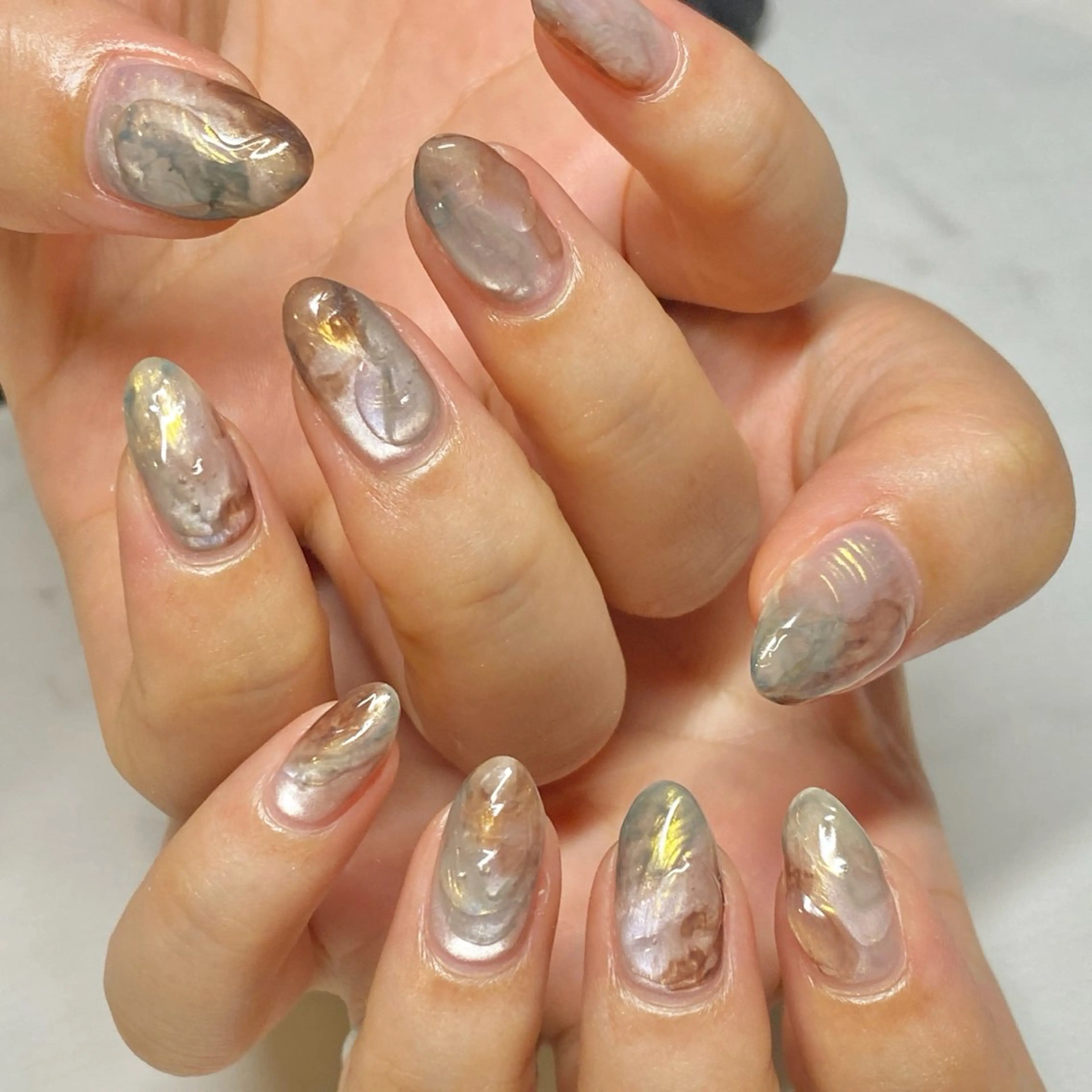 ネイル オーロラネイル マグネットネイル ニュアンスネイル Loca.nails Kasumiのネイルデザイン