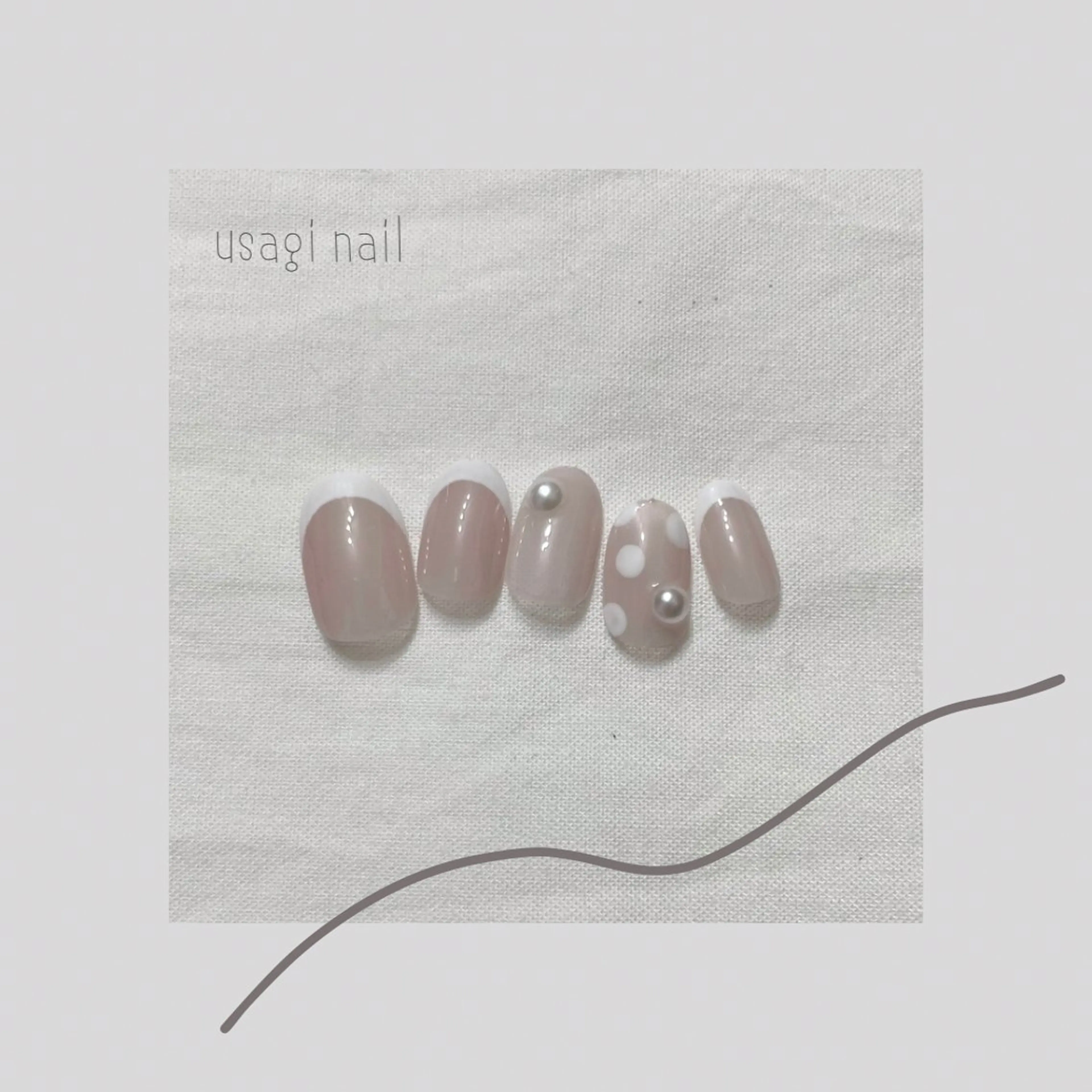 ネイル オーロラネイル ドット フレンチネイル usagi nailのネイルデザイン
