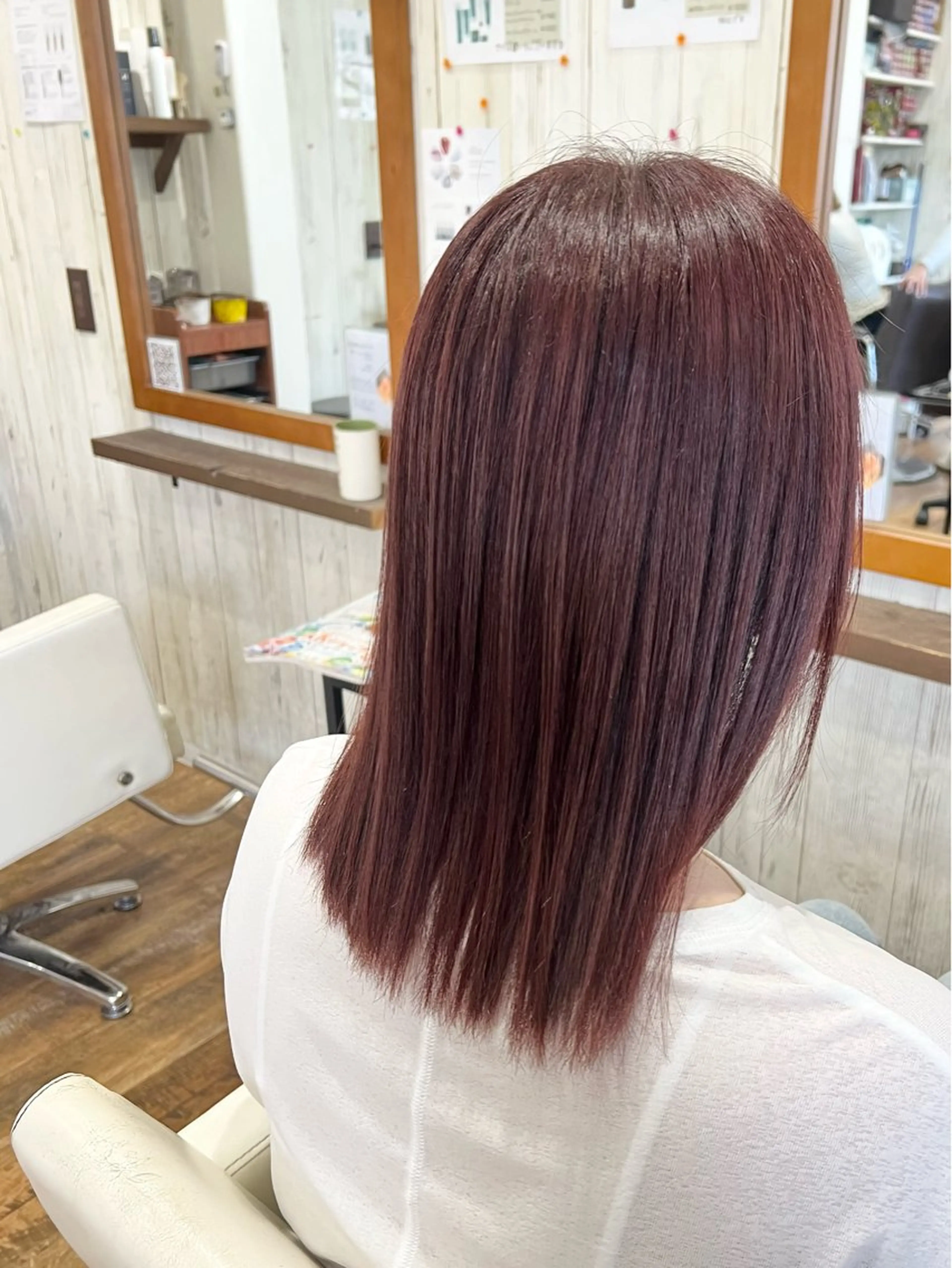 カラー ブラウンカラー 見里 由希のヘアスタイル