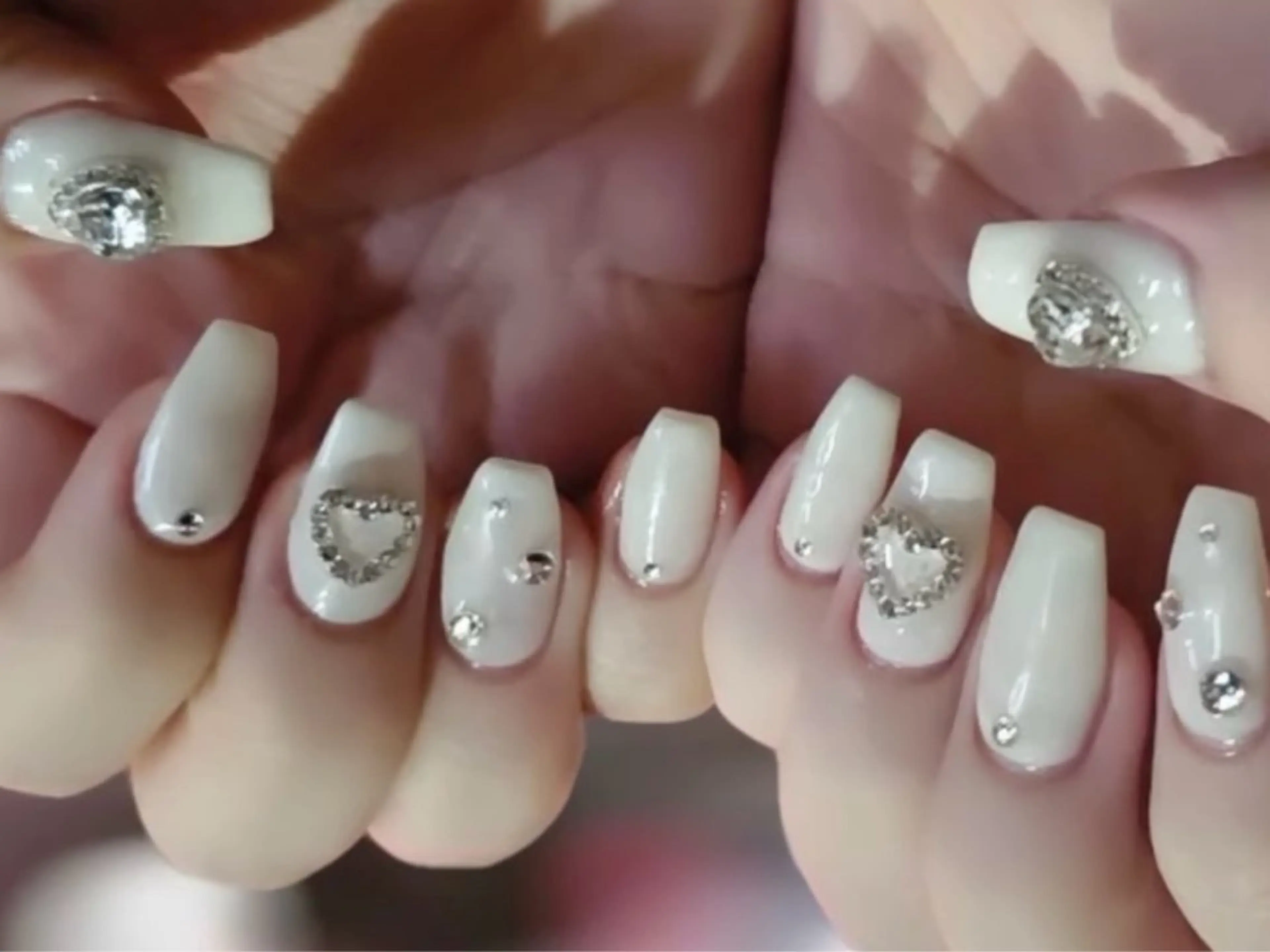 メンズ ネイル アートネイル フレンチネイル ジェルネイル キラキラネイル パラジェル Bloom スカルプ専門店のネイルデザイン