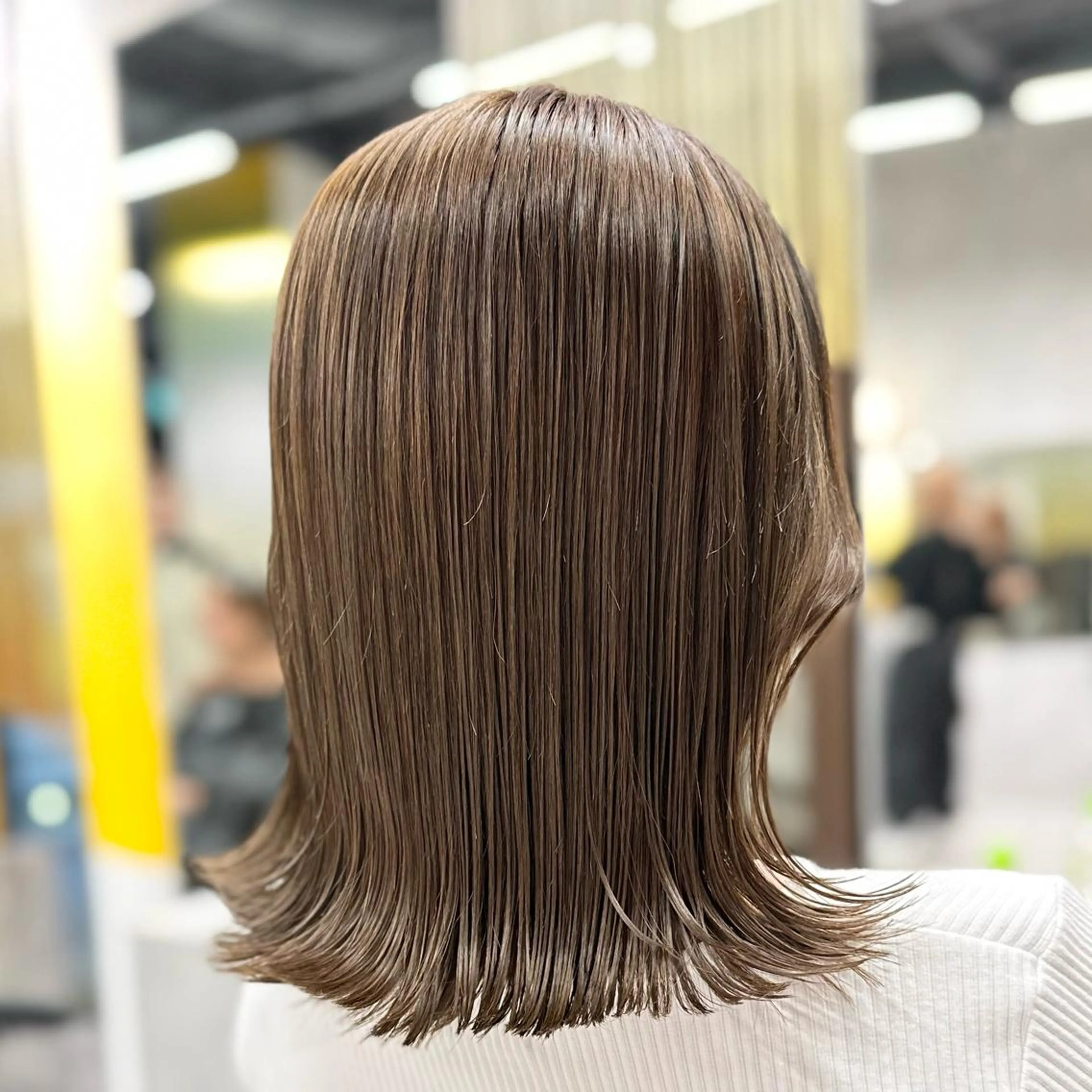 ミディアム カラー ベージュカラー ブリーチ DAIKIベージュ 🍂レイヤーカットのヘアスタイル