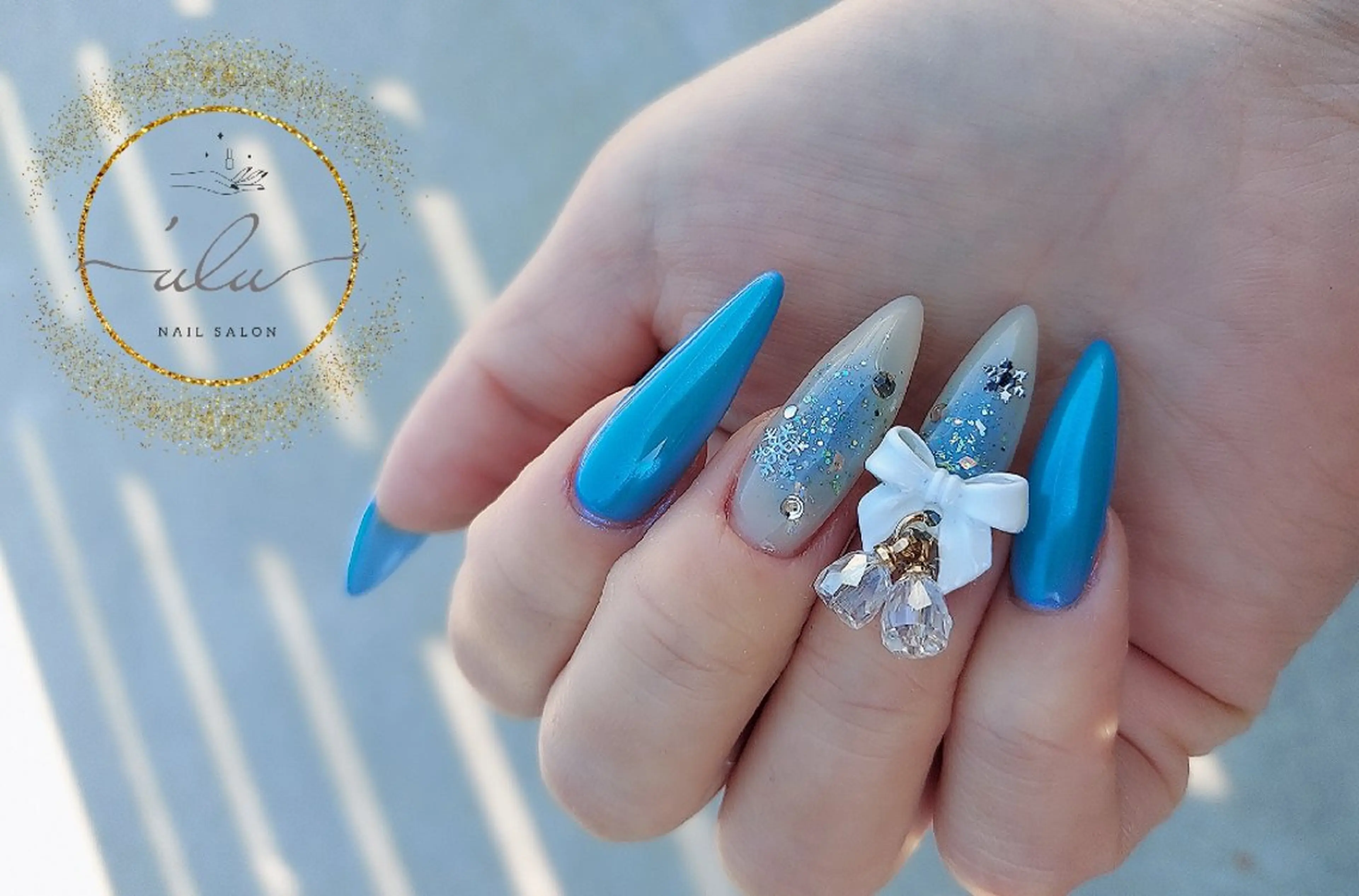 ネイル チークネイル 冬ネイル クリスマス ハンドネイル Nailsalon 'uluのネイルデザイン