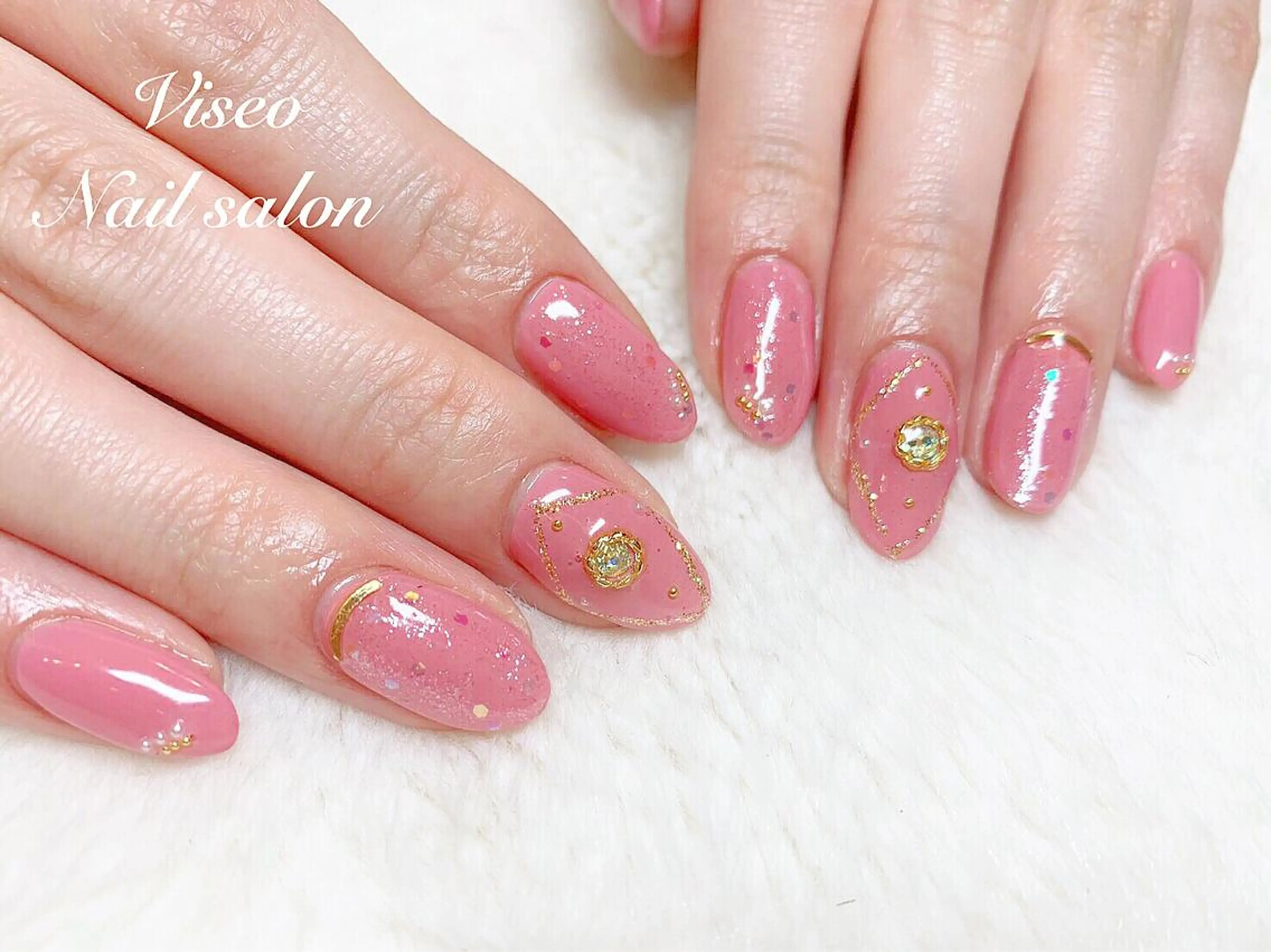 ネイル Viseo《6週間 長持ちパラジェル》のネイルデザイン