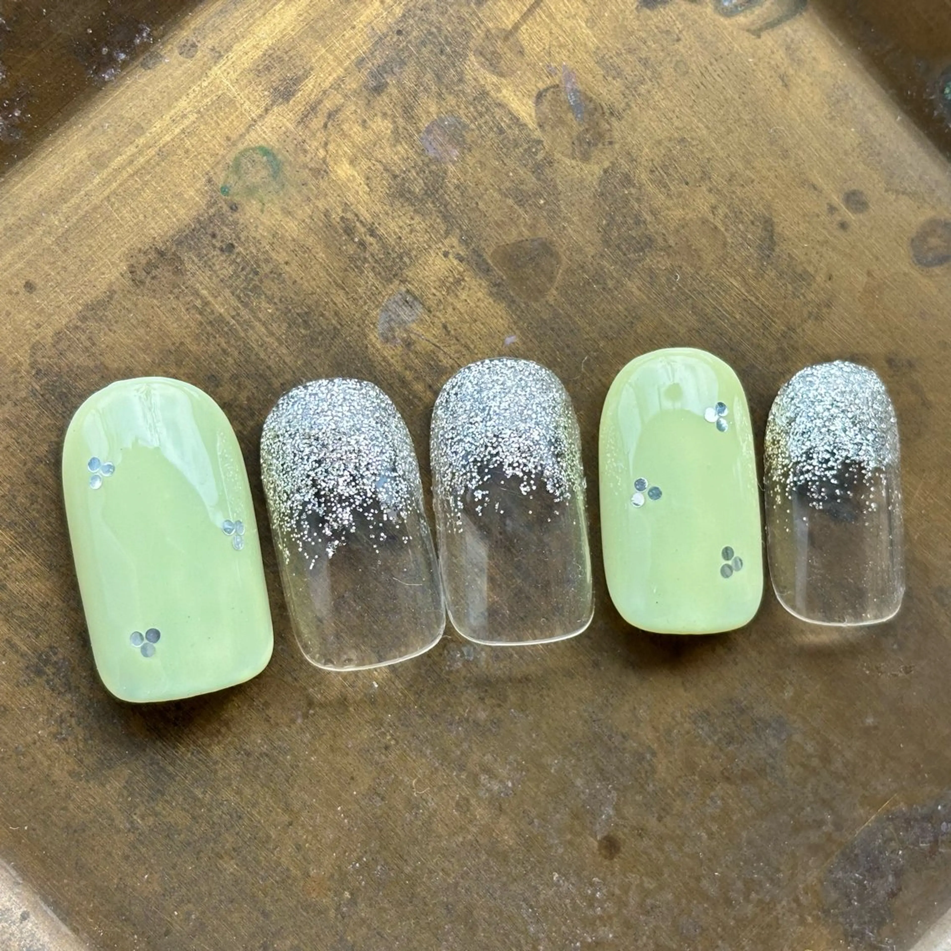 ネイル パステルネイル 黄色 6Roku  Hair所属・伊藤 貴恵のネイルデザイン