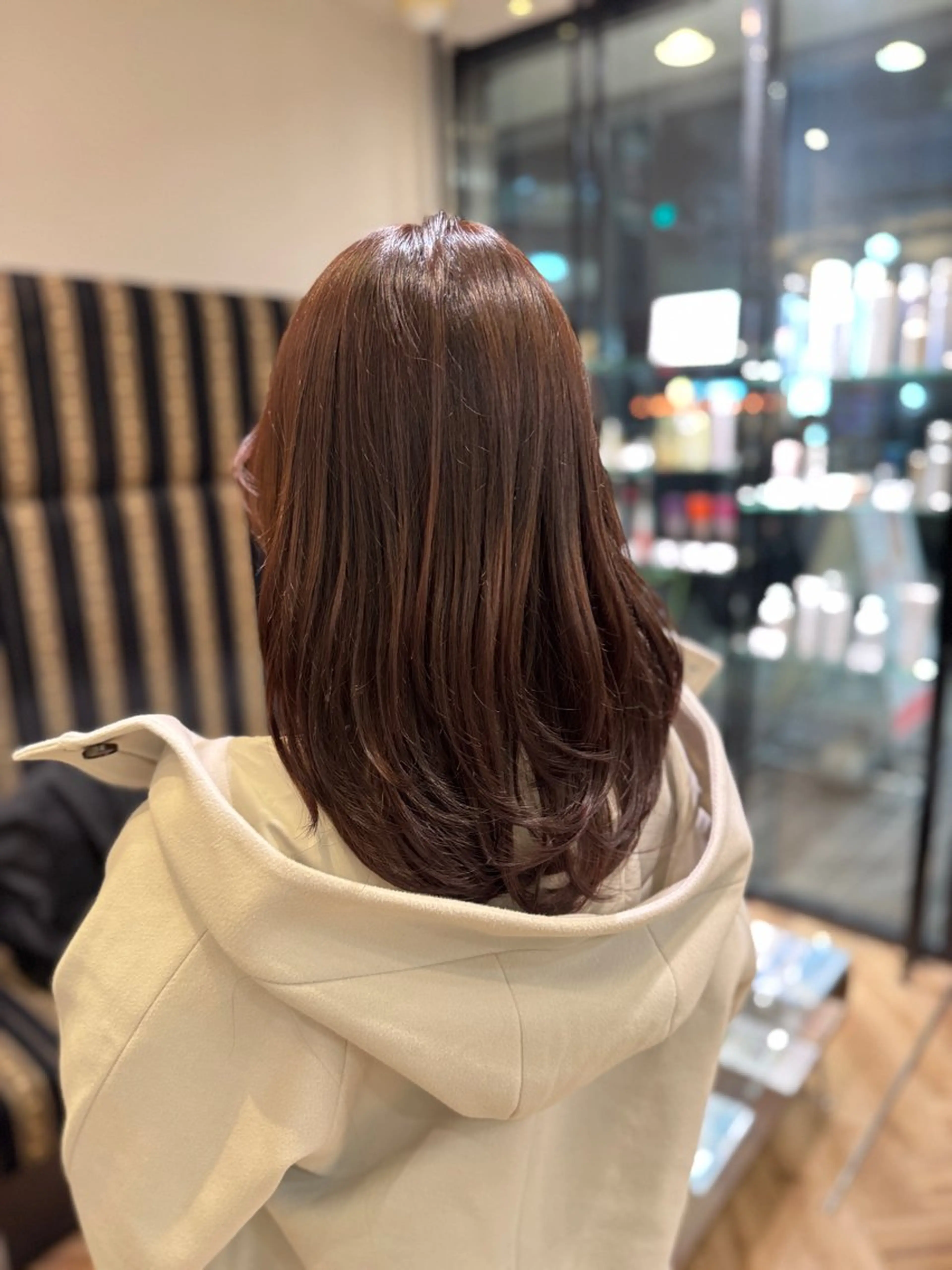 セミロング カラー ブラウンカラー ココアブラウン レイヤーカット 伊藤 裕太郎のヘアスタイル