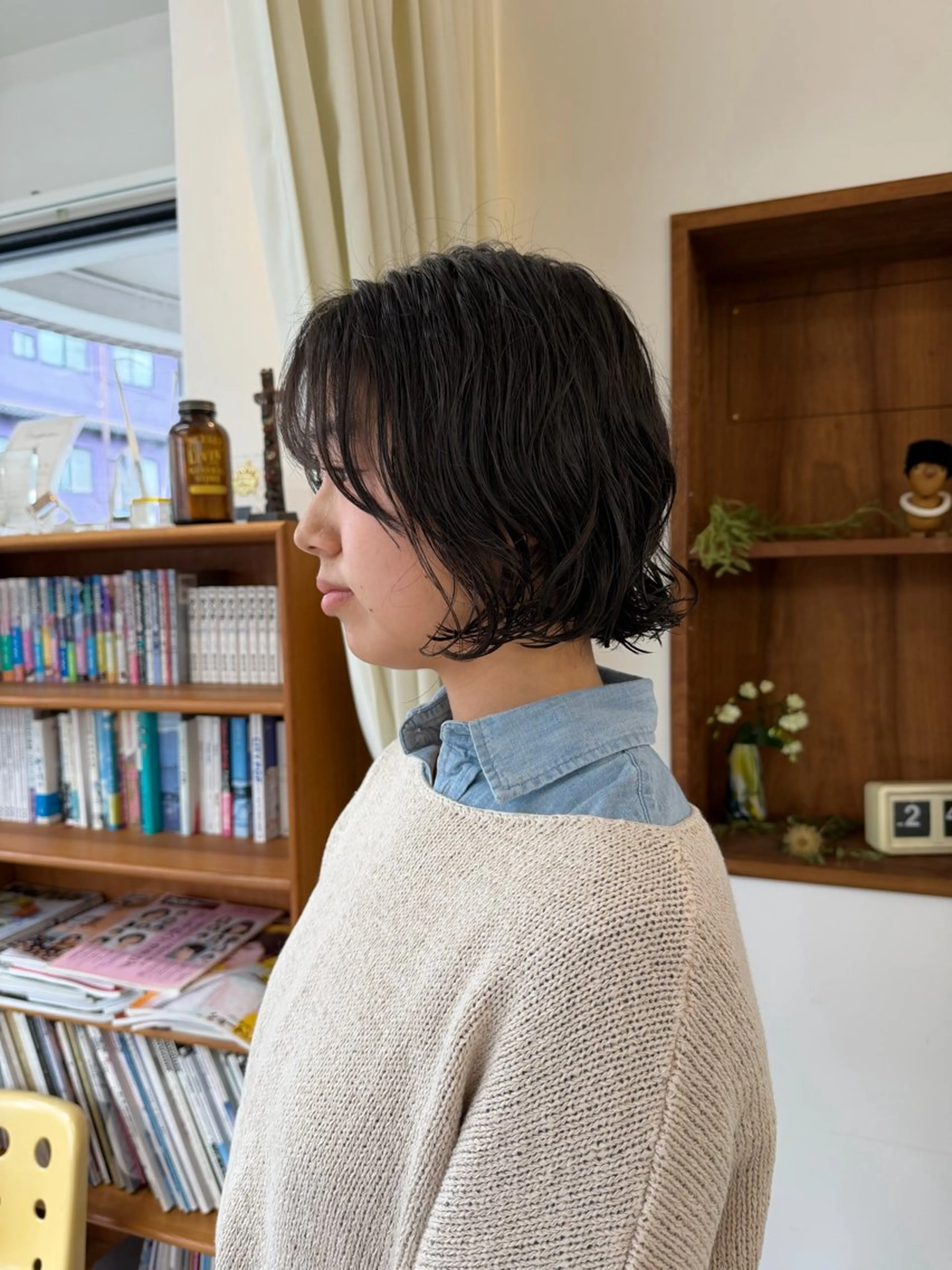 ショート ボブ パーマ 石川 実咲のヘアスタイル