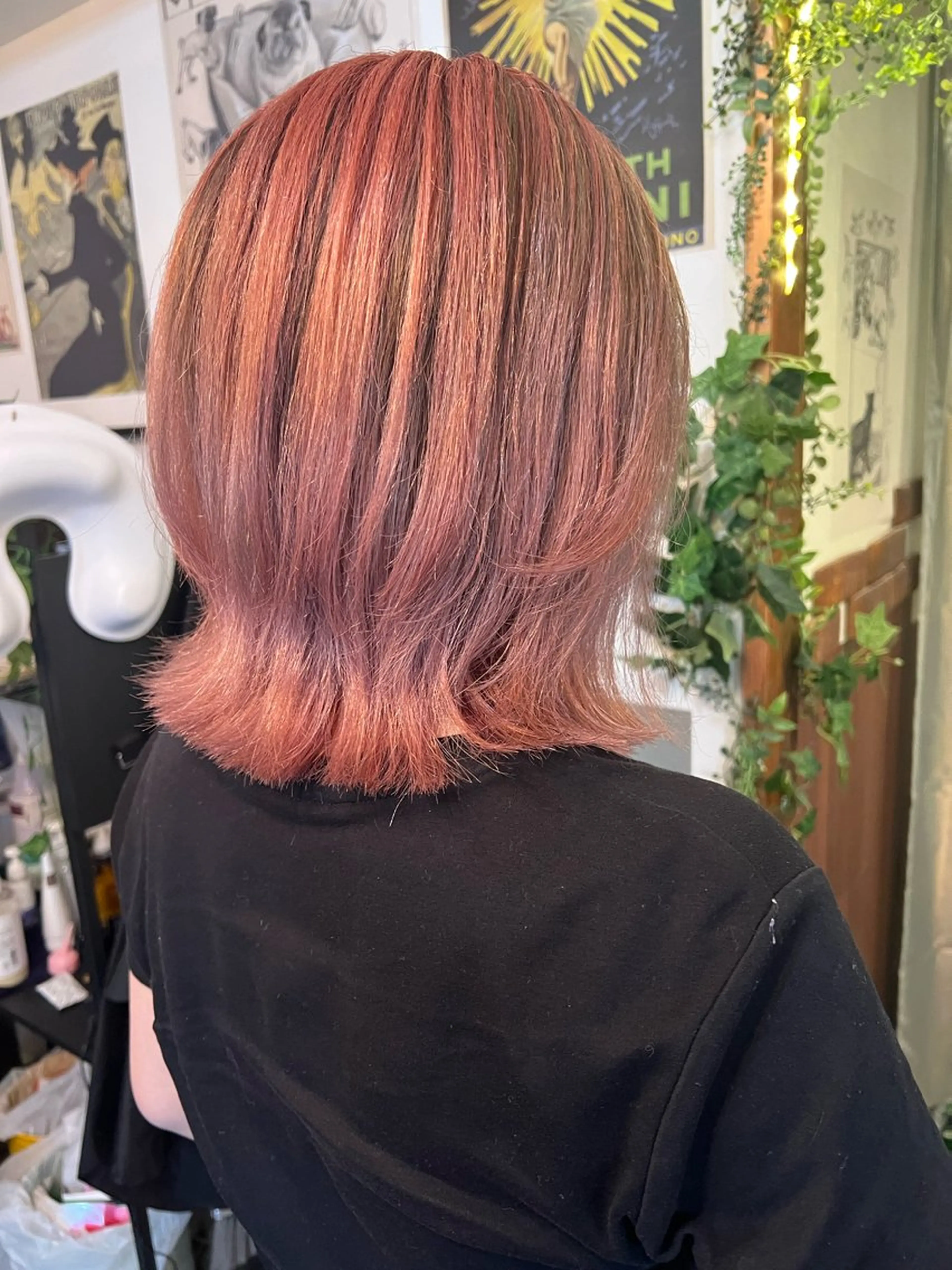 ミディアム カラー ブリーチ デザインカラー ピンクカラー ヘアカラー カラーパティシエ facce🌼ikoのヘアスタイル