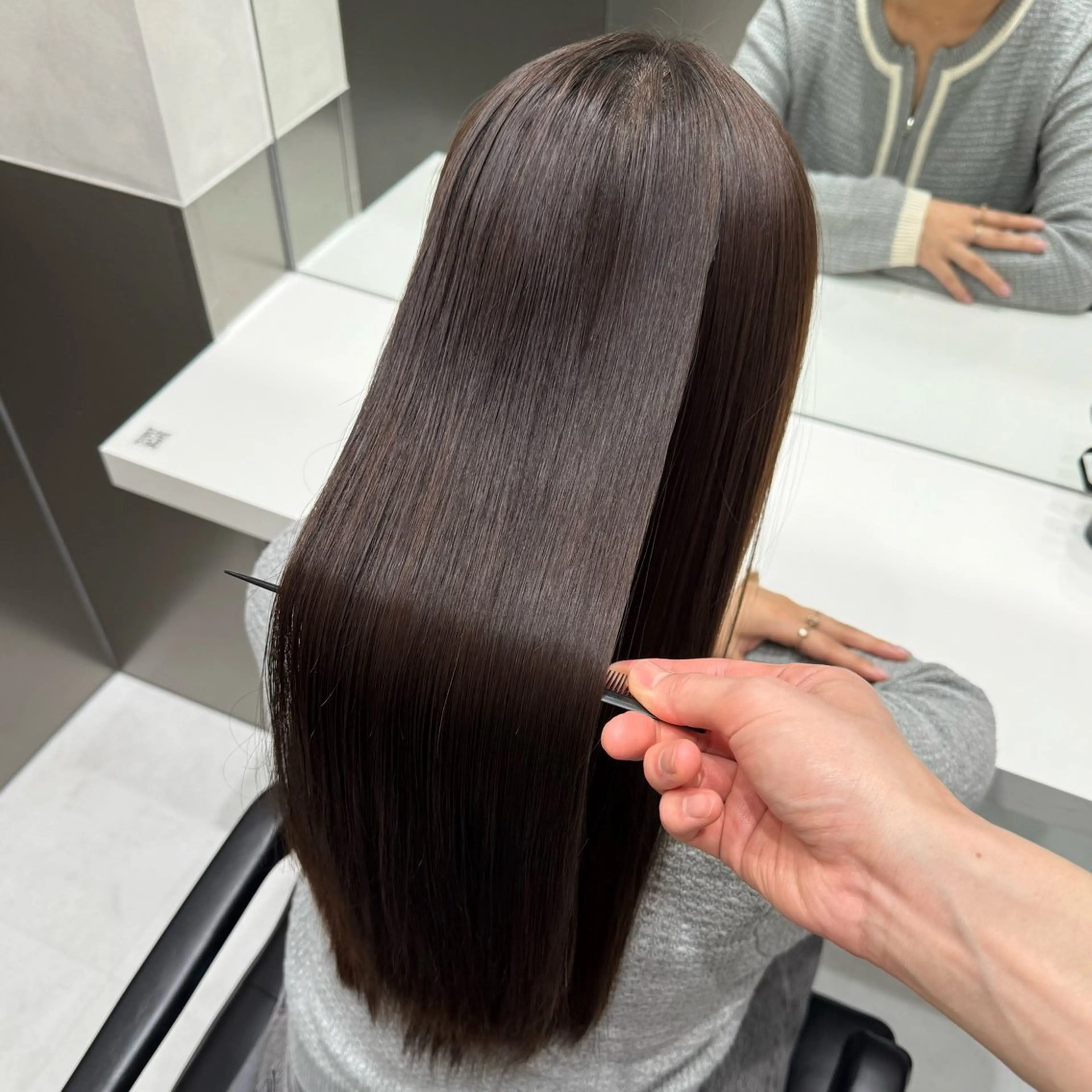 ロング 縮毛矯正 美髪職人あお🦕 髪質改善｜原宿のヘアスタイル