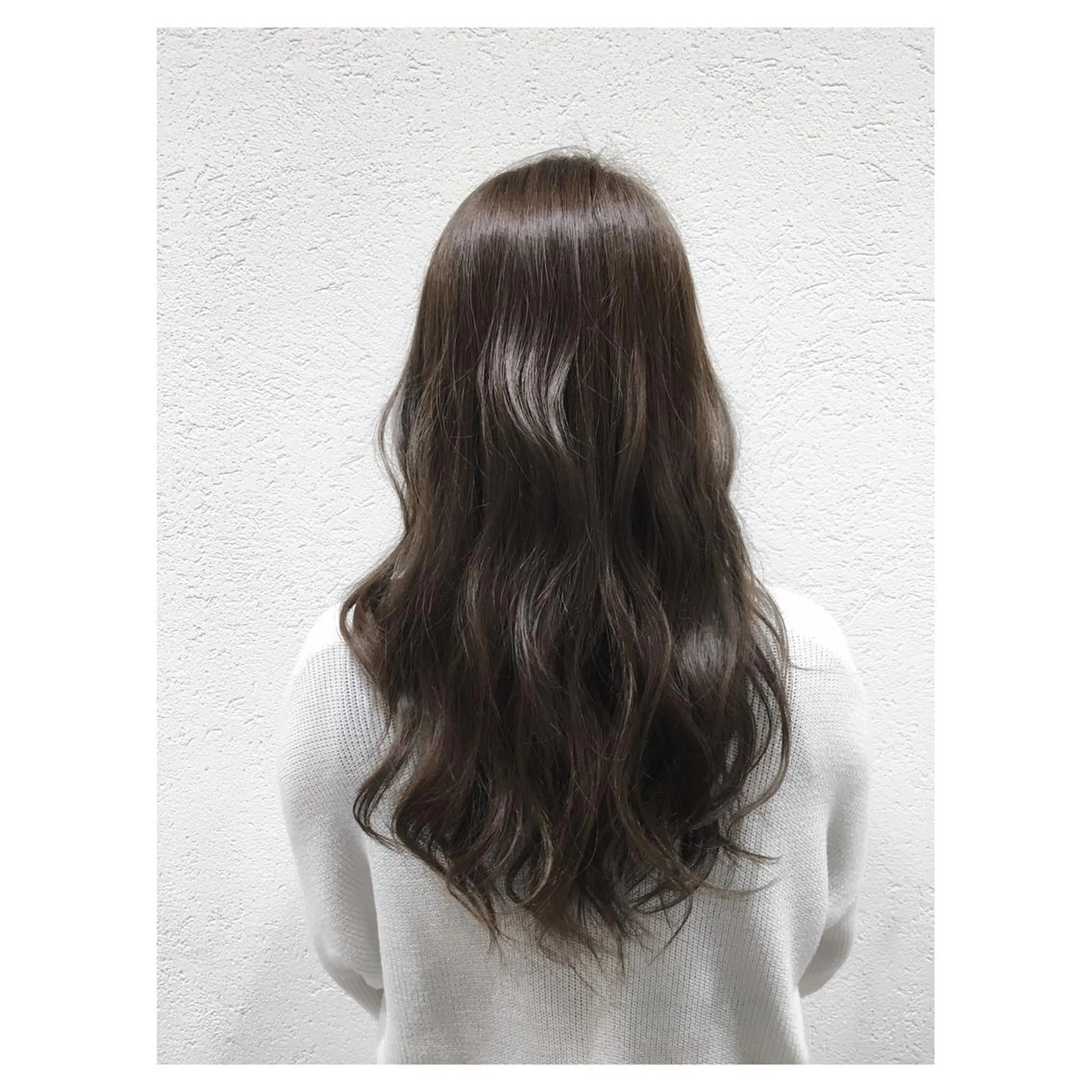 ロング カラー イルミナカラー biscohair 髪にドラマを。のヘアスタイル
