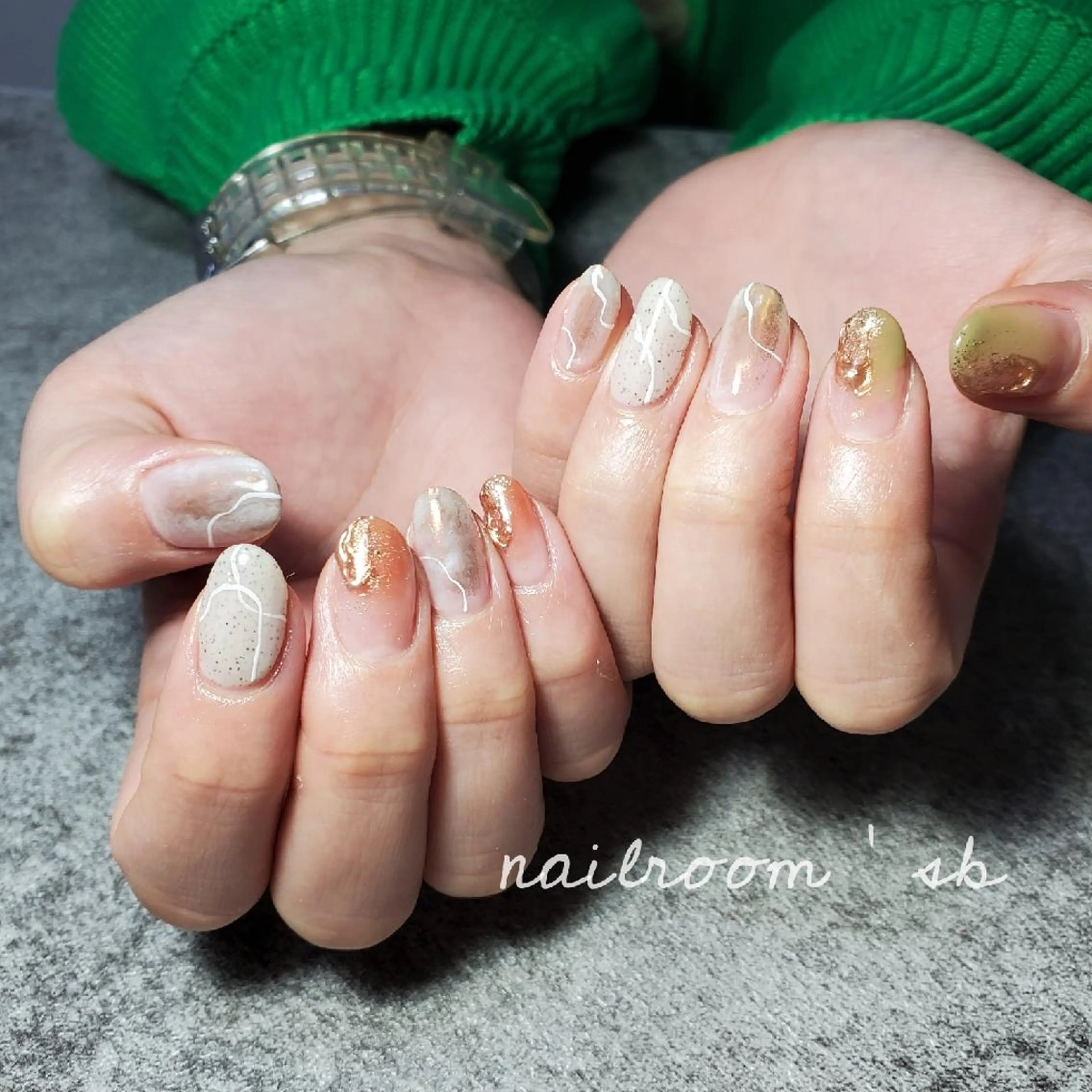 ネイル ハンドネイル nailroom‪ sb‪‪𓈒𓂂𓏸のネイルデザイン