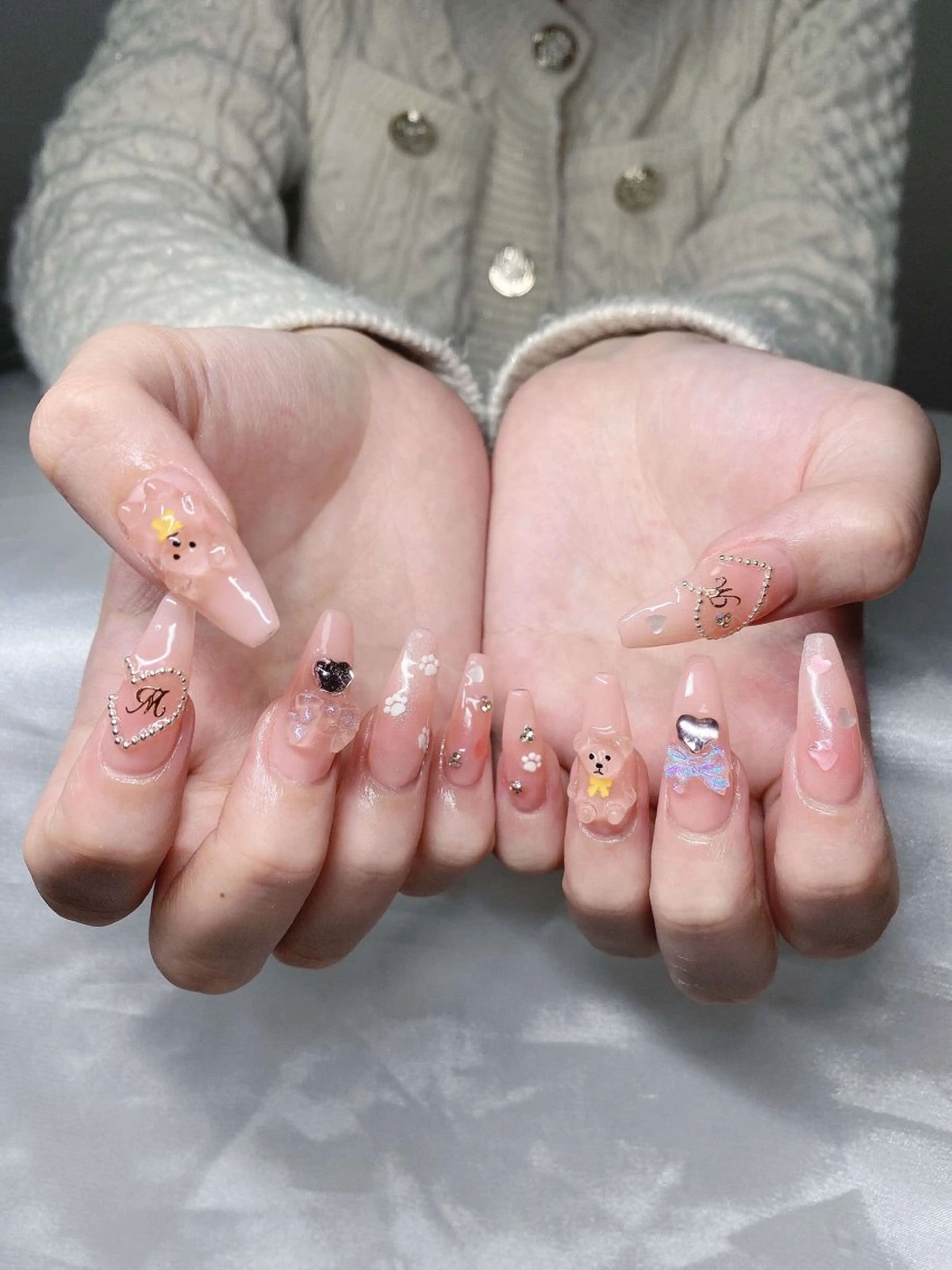 ネイル オーロラネイル チークネイル 長さ出し フットネイル フレンチネイル ハンドネイル Lee Nails チップ長さだし専門店のネイルデザイン
