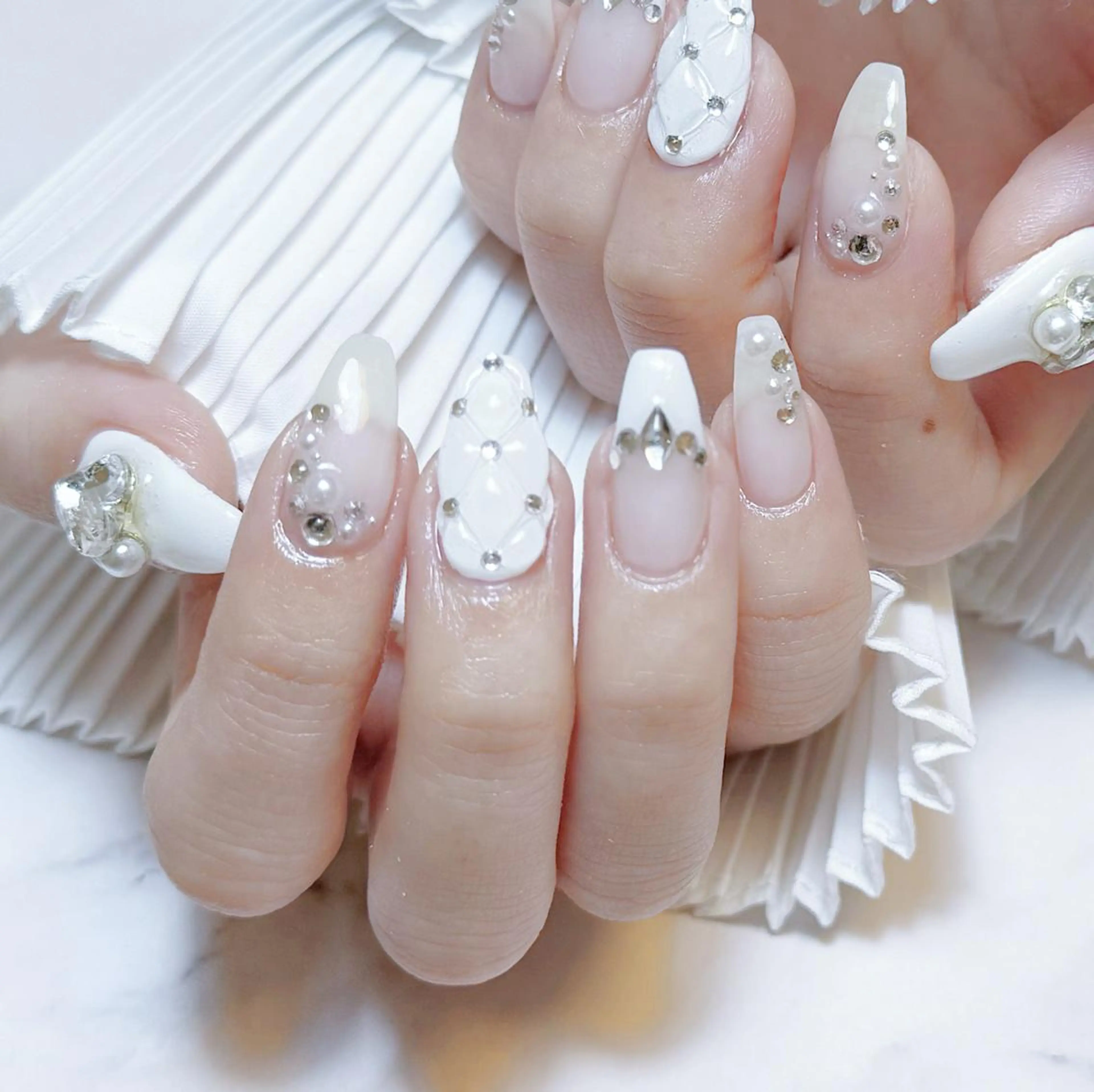 ネイル ☁️Yun nail Rin☁️のネイルデザイン