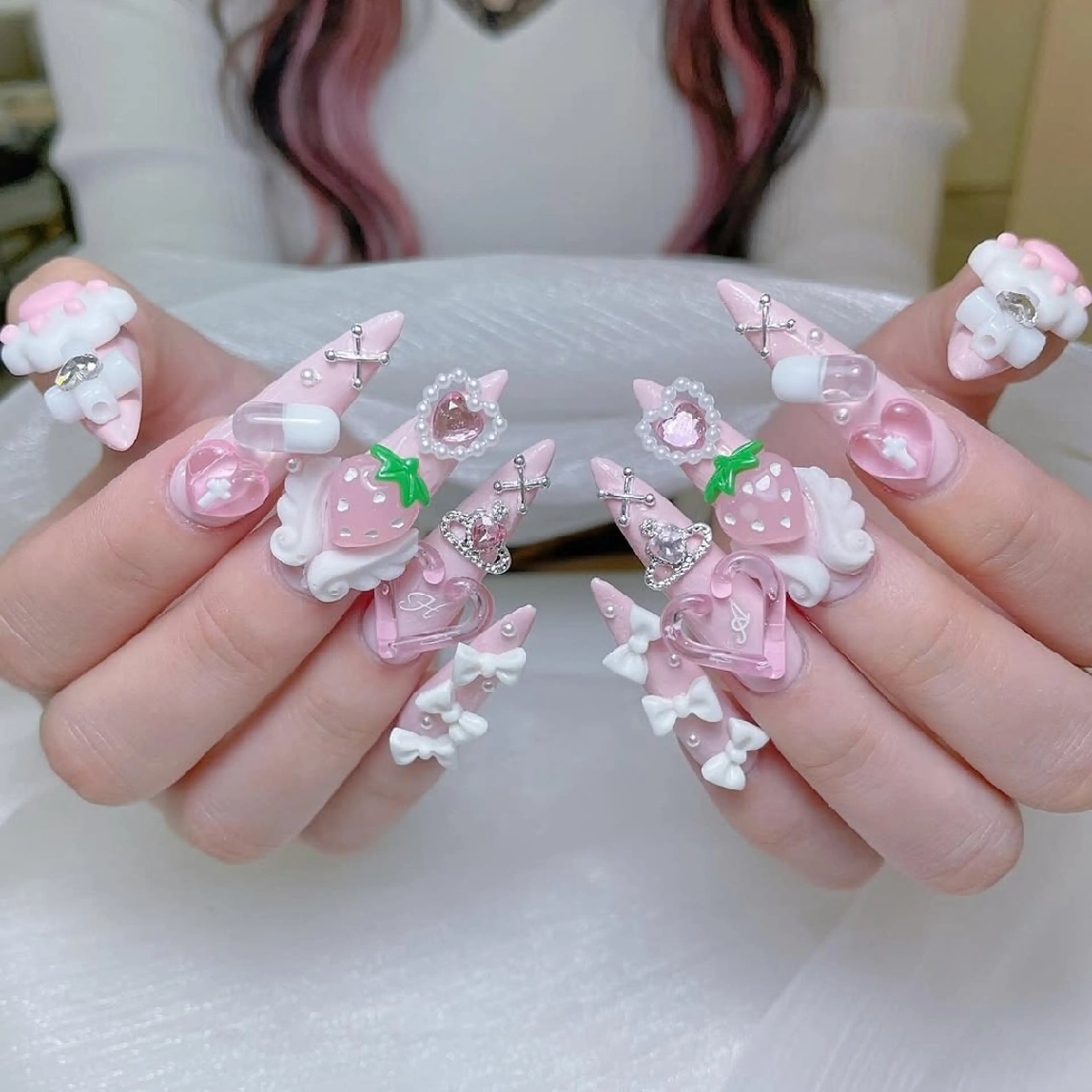 ネイル チークネイル クリアネイル ガーリー キラキラネイル 韓国ネイル NailPrincess所属・princess スカルプ専門店のネイルデザイン