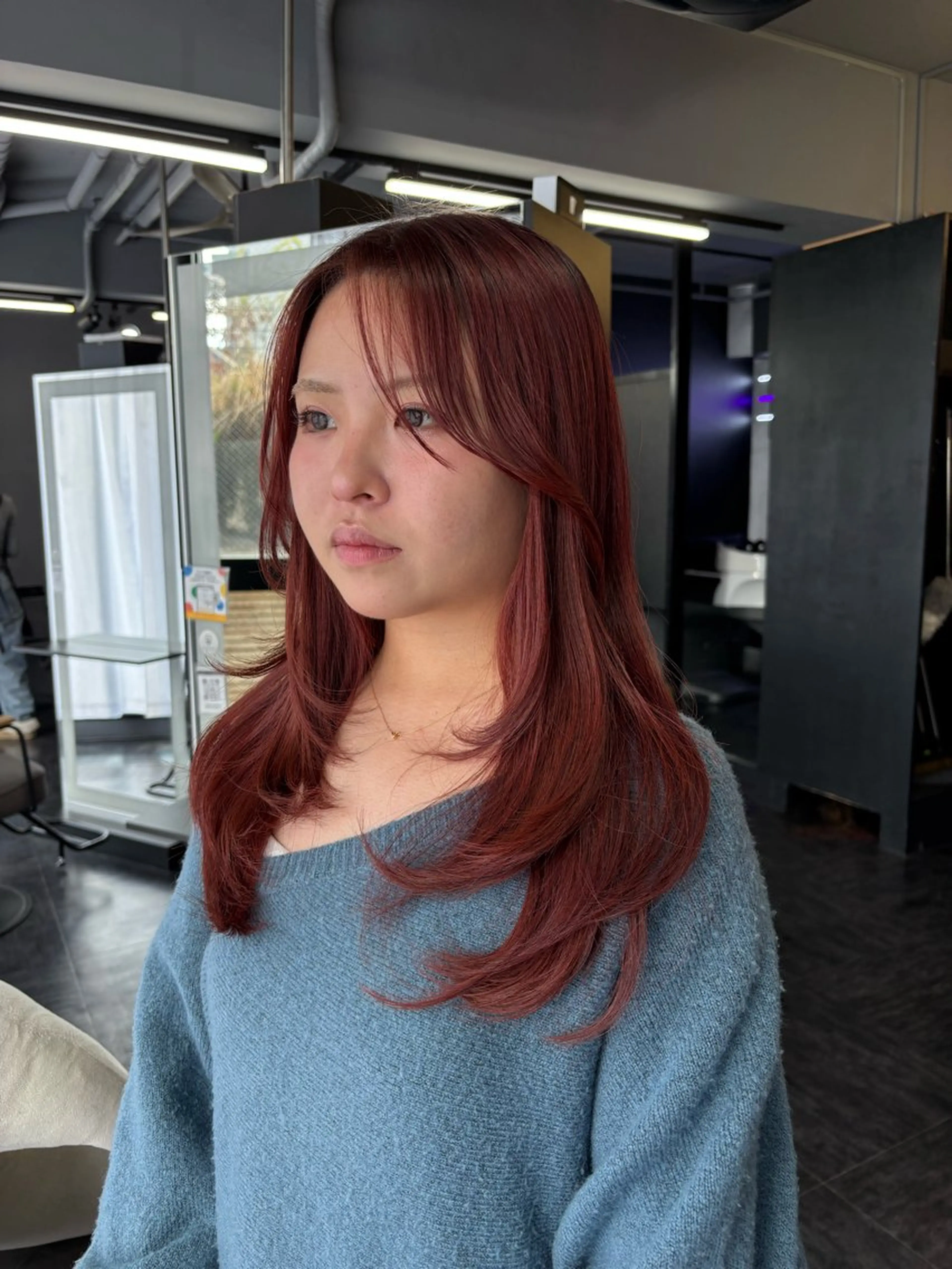 カラー 新垣 杏凜のヘアスタイル