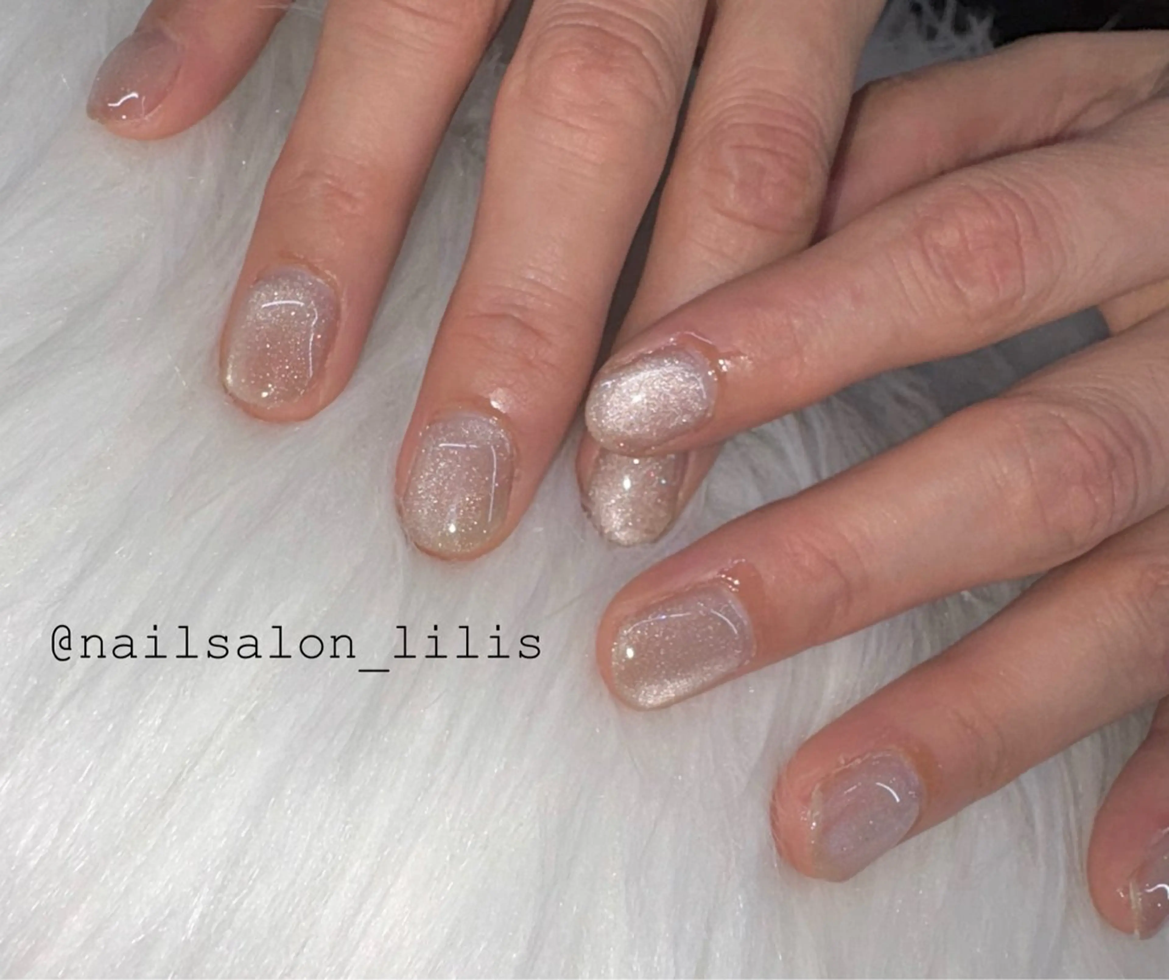 ネイル マグネットネイル ハンドネイル nailsalon Lilisのネイルデザイン