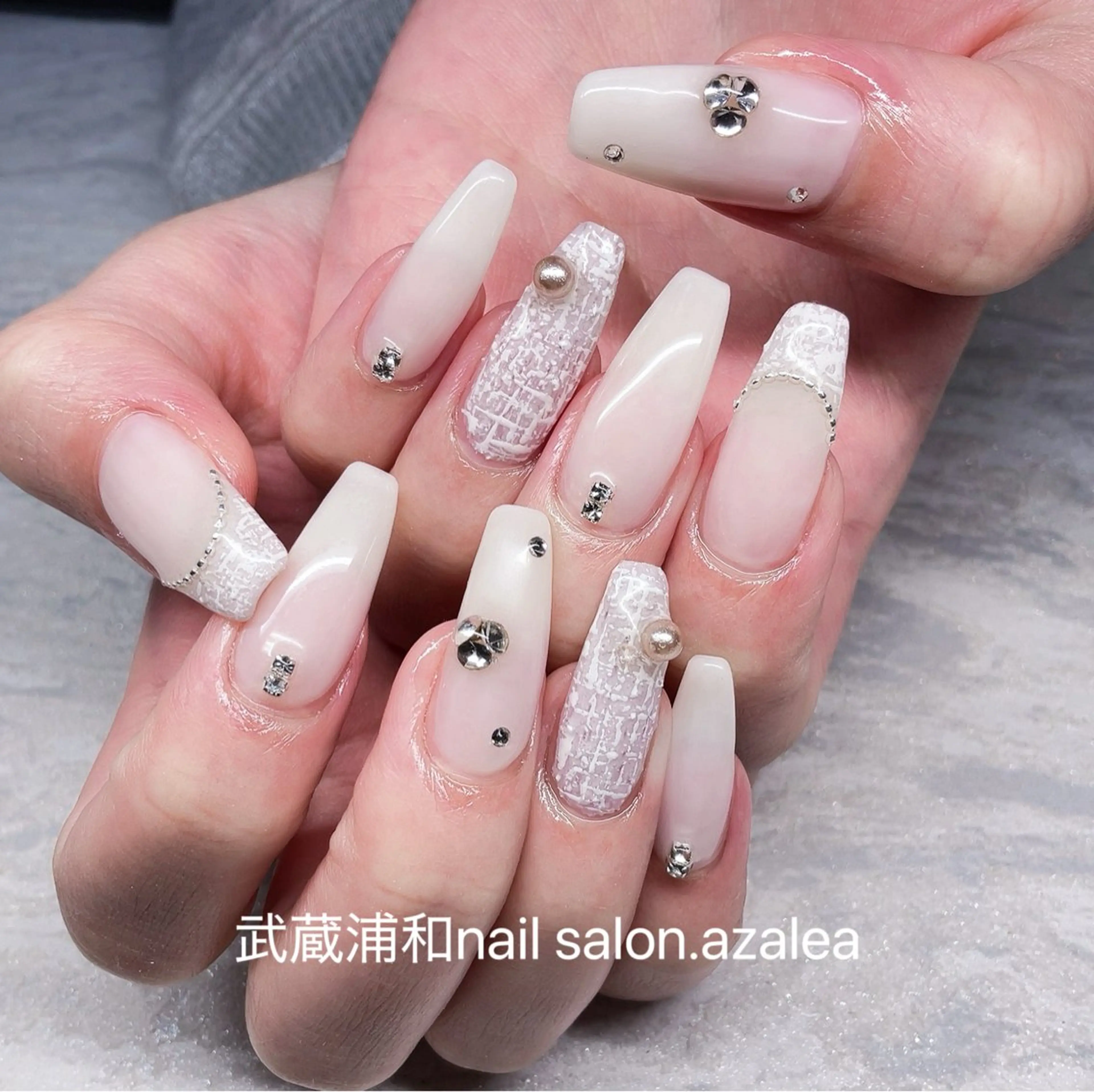 ネイル ハンドネイル R inのネイルデザイン