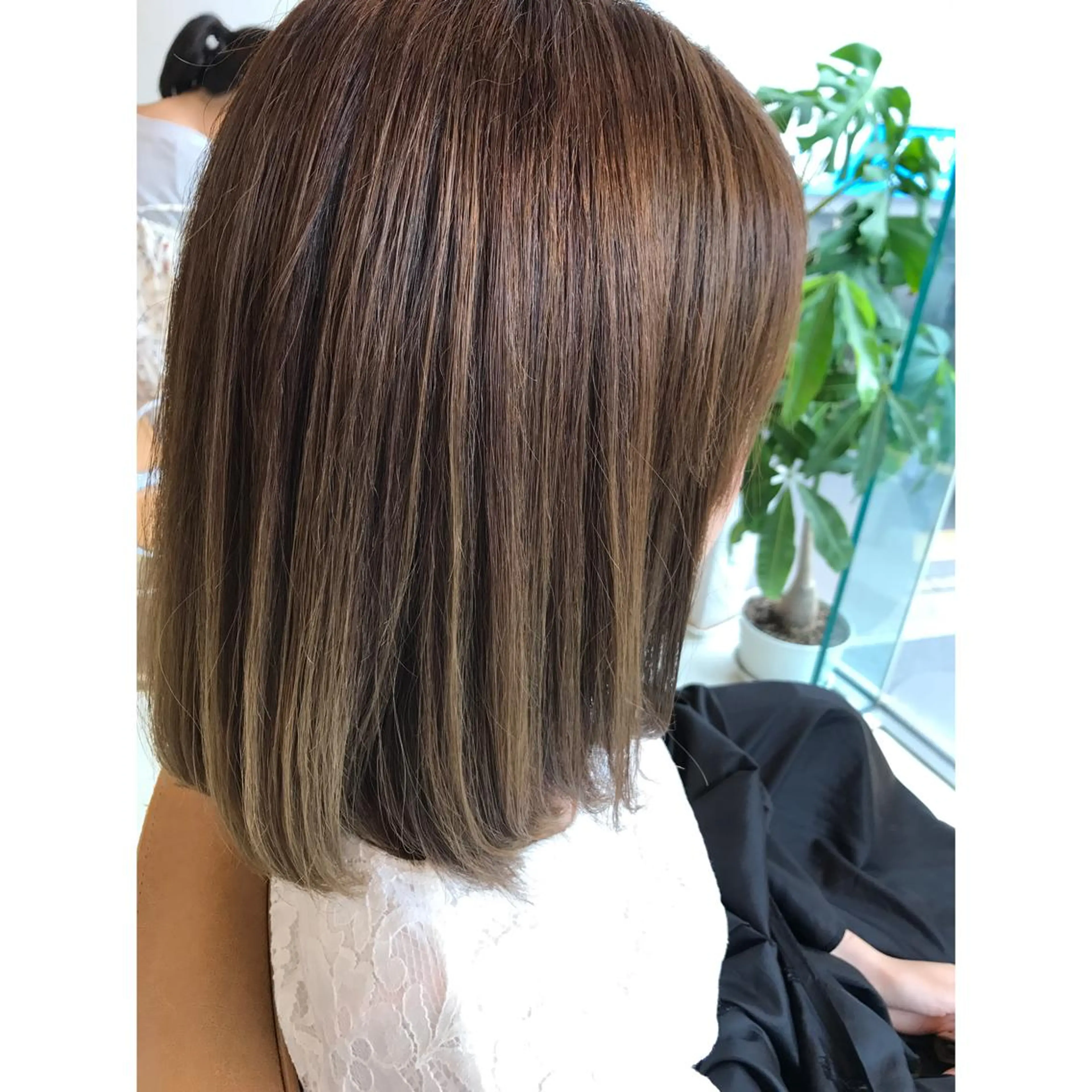 ミディアム カラー 坂西 春果のマツエク・マツパデザイン