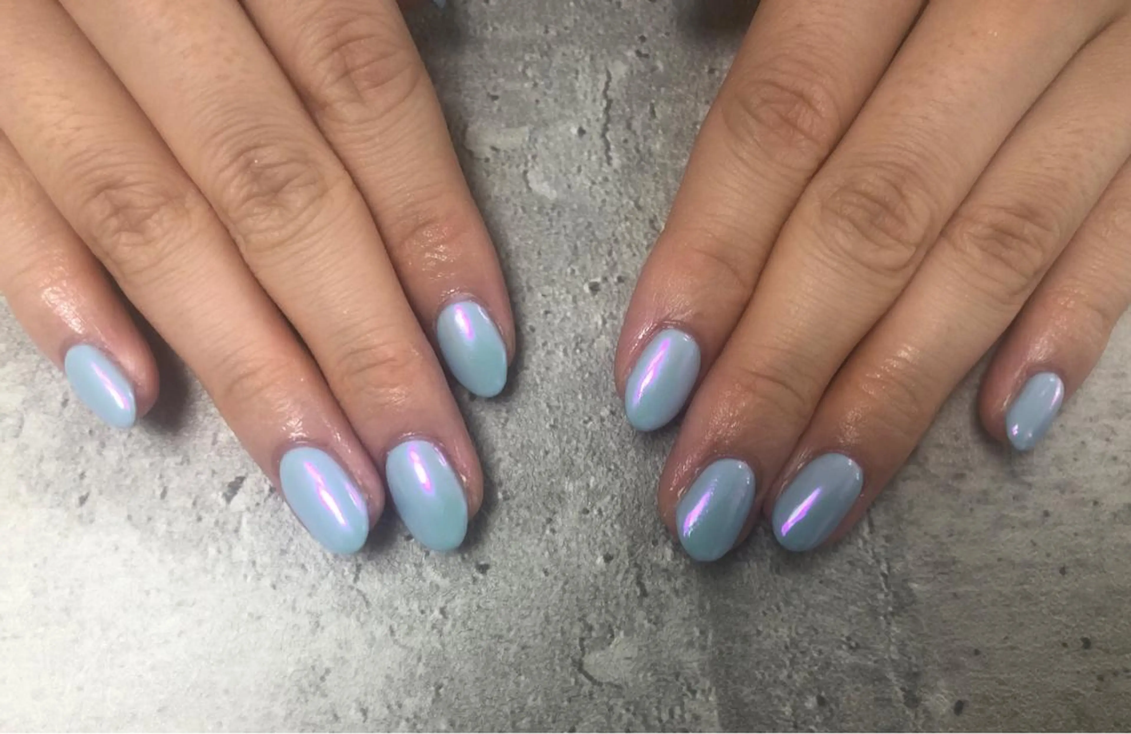 ネイル オーロラネイル ブルー ハンドネイル mogunail &blowのネイルデザイン