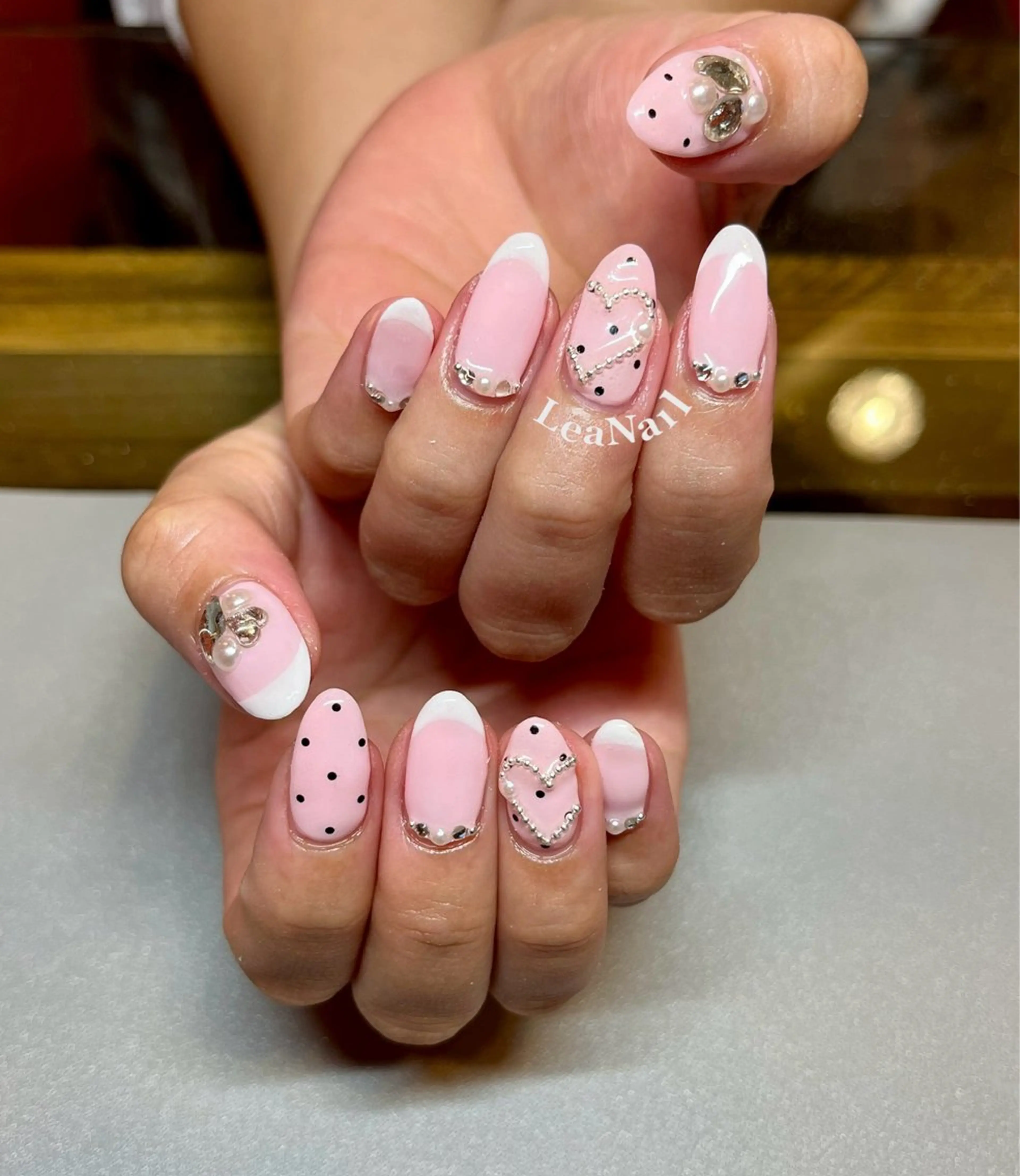 ネイル ドット フレンチネイル ハート ピンク Lea Nailのネイルデザイン