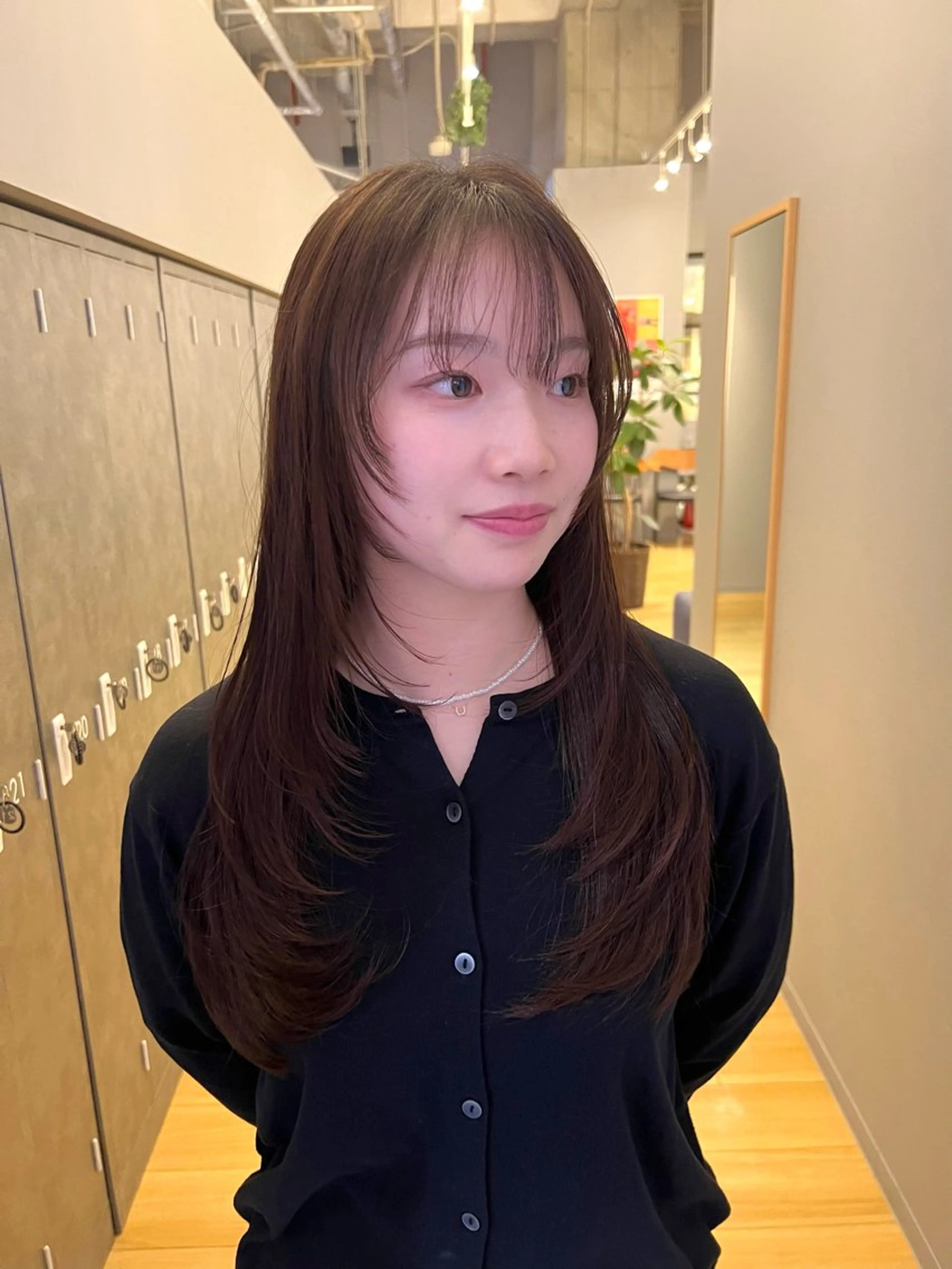 ロング GIEN NU茶屋町+所属・荒金 昴のヘアスタイル