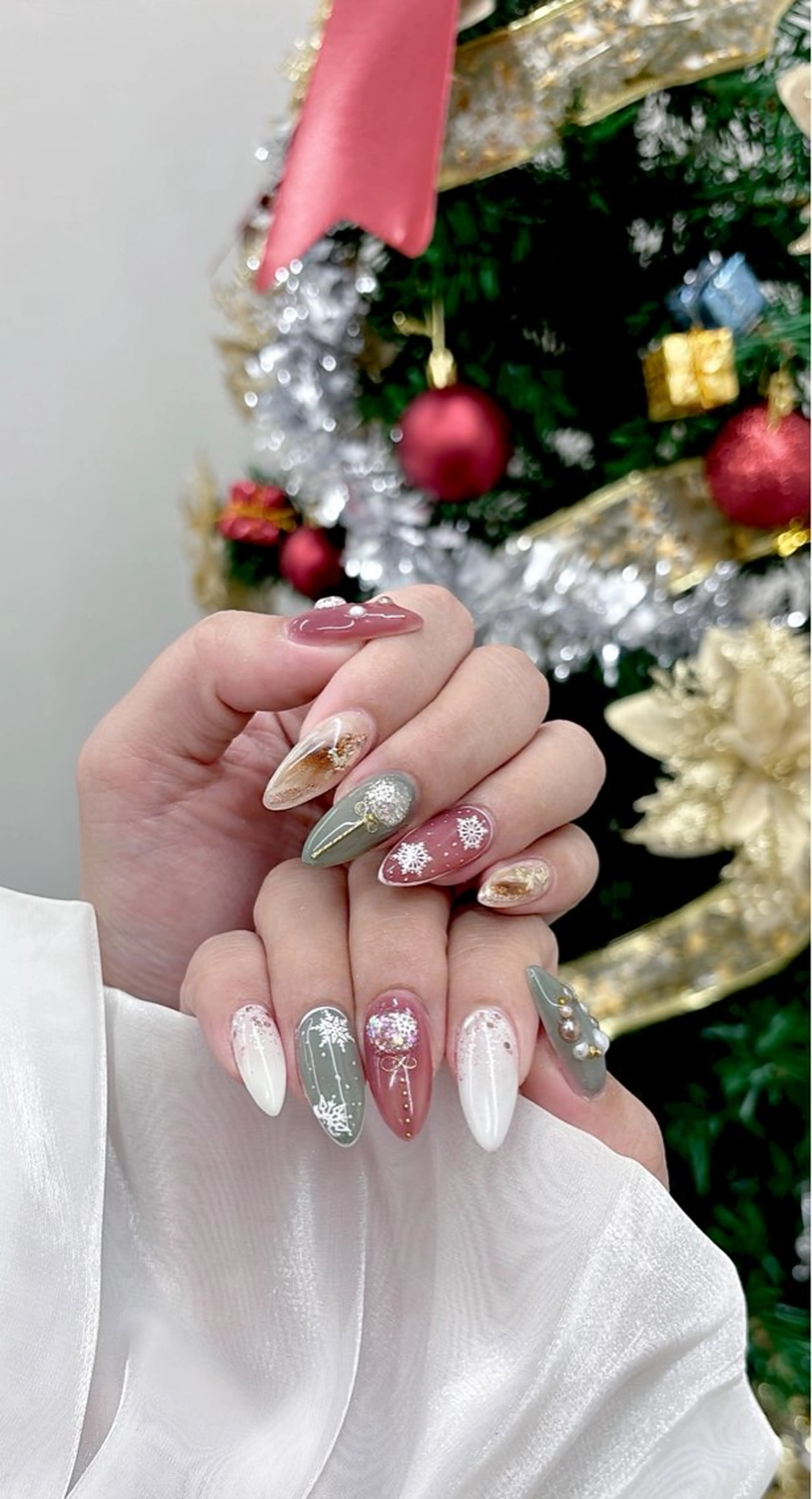 ネイル ハンドネイル Nhit Nailsのネイルデザイン