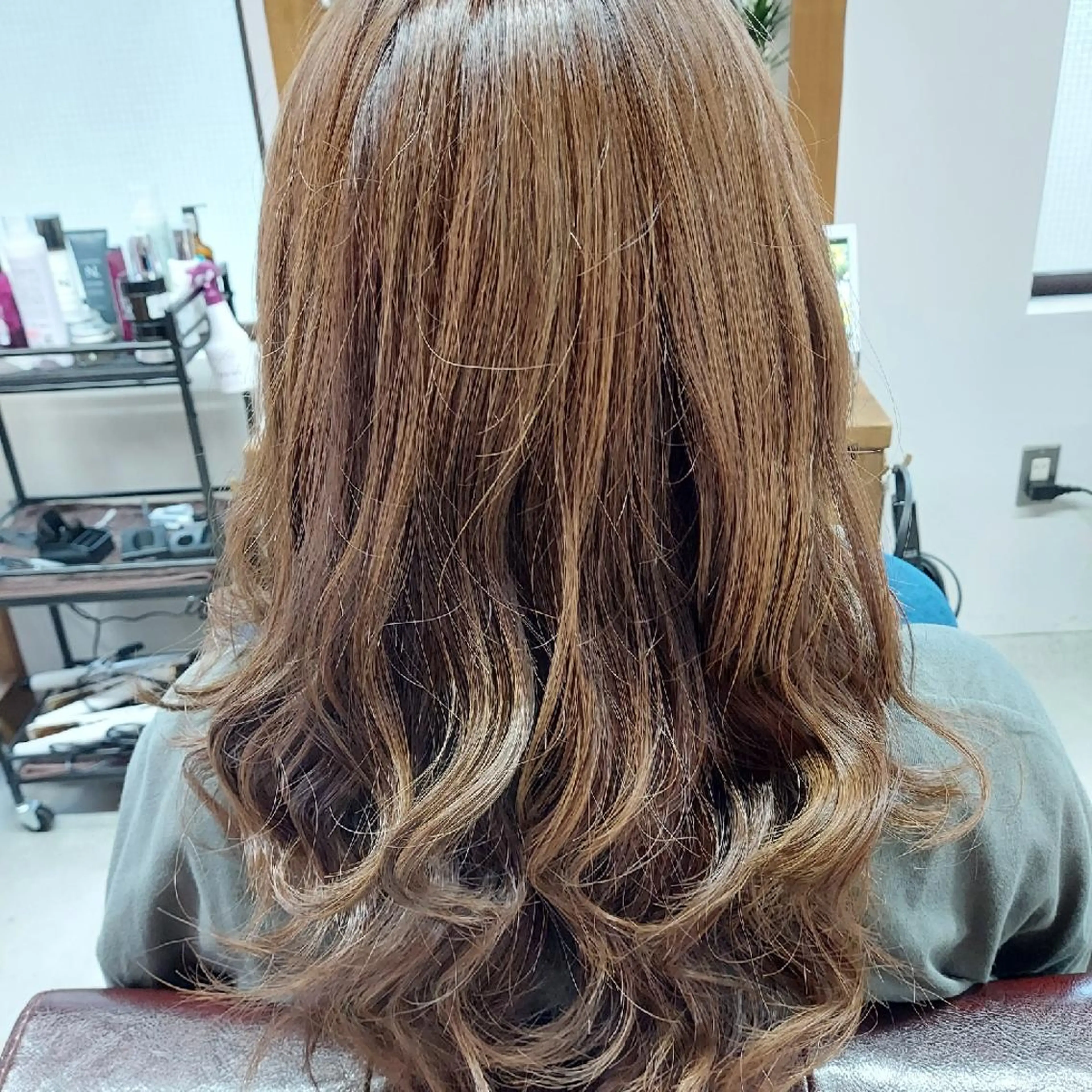 ロング ヘアアレンジ カラー アッシュ シルバー シルバーアッシュ ROSSO 春日部店のヘアスタイル