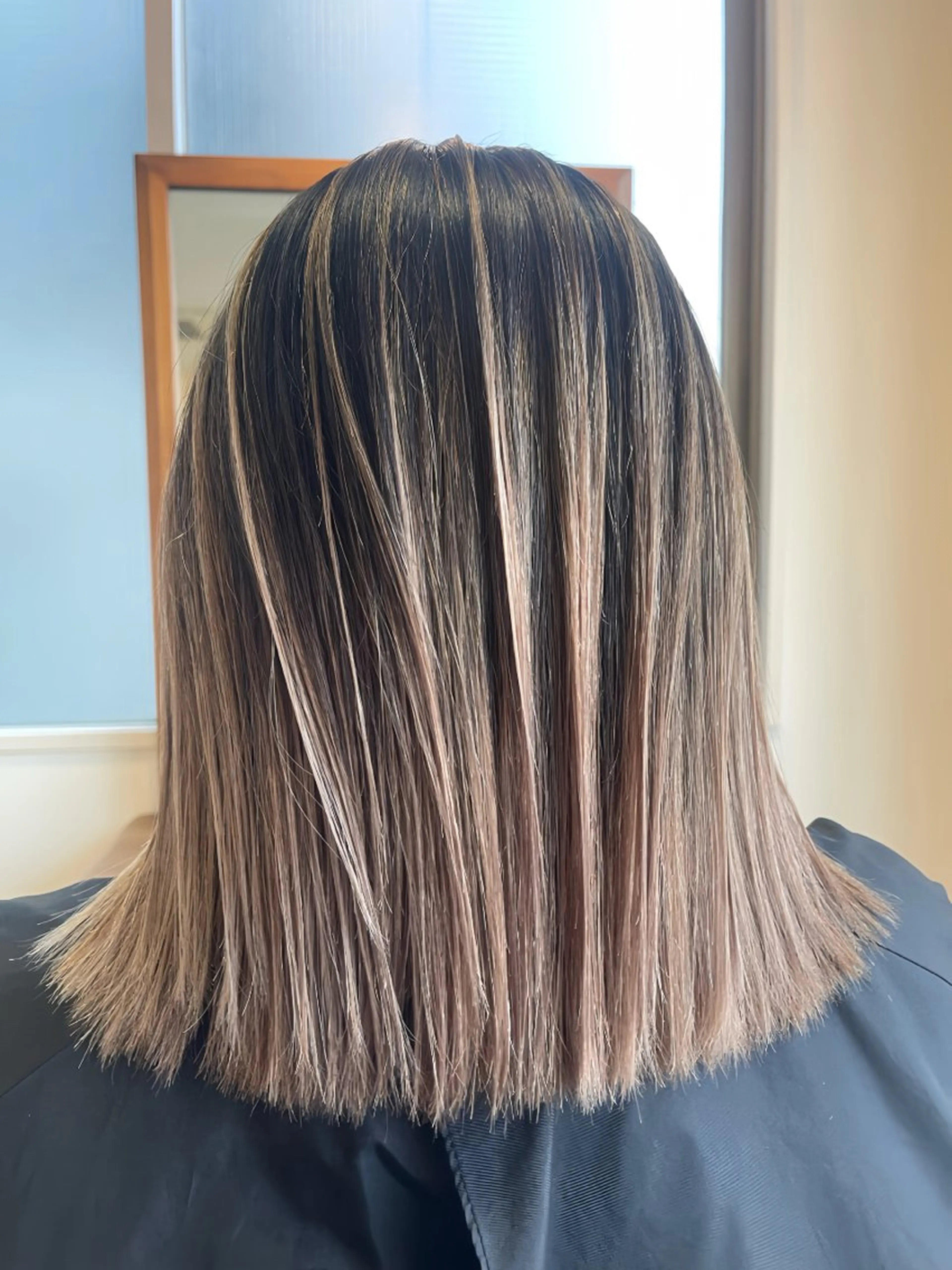 ミディアム カラー カット ヘアカラー トリートメント 海外レイヤー/ レイヤーカット/和田のヘアスタイル