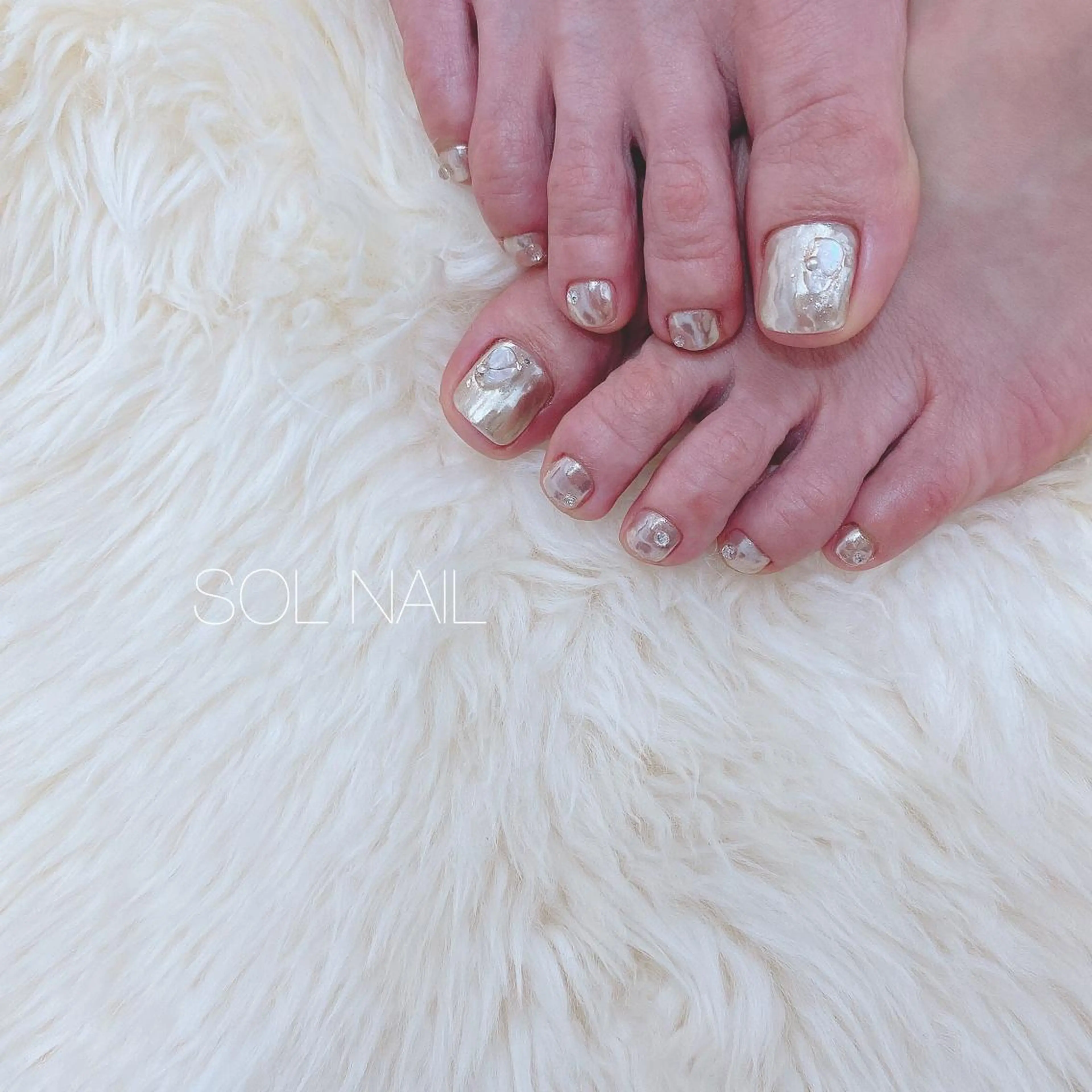 ネイル ミラーネイル フットネイル SOL NAILのネイルデザイン