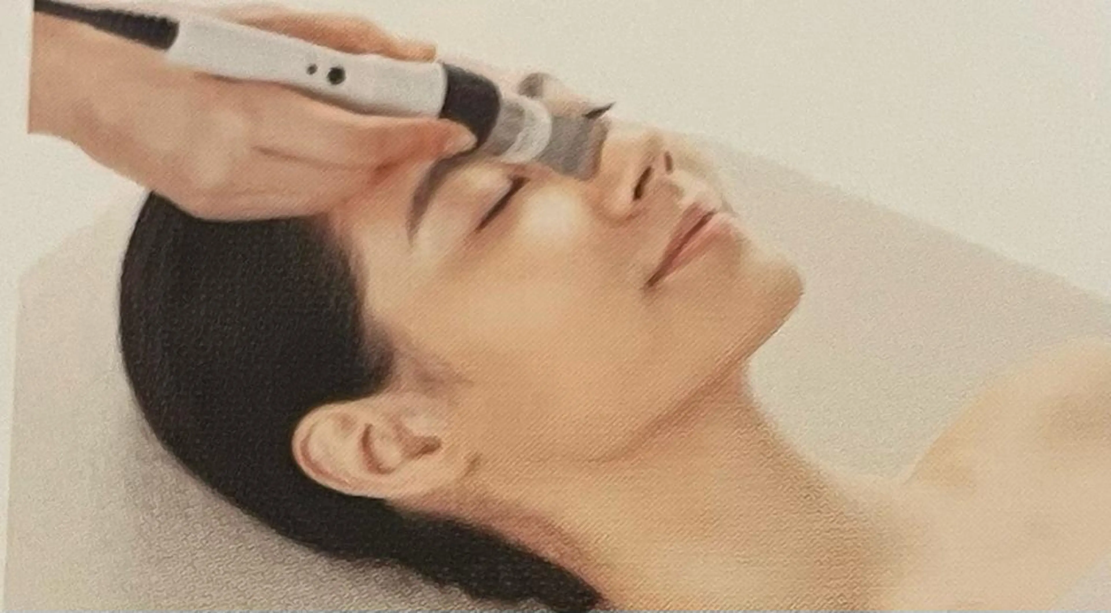 当店大人気メニュー　毛穴スッキリディープクレンジング付フェイシャルエステの写真