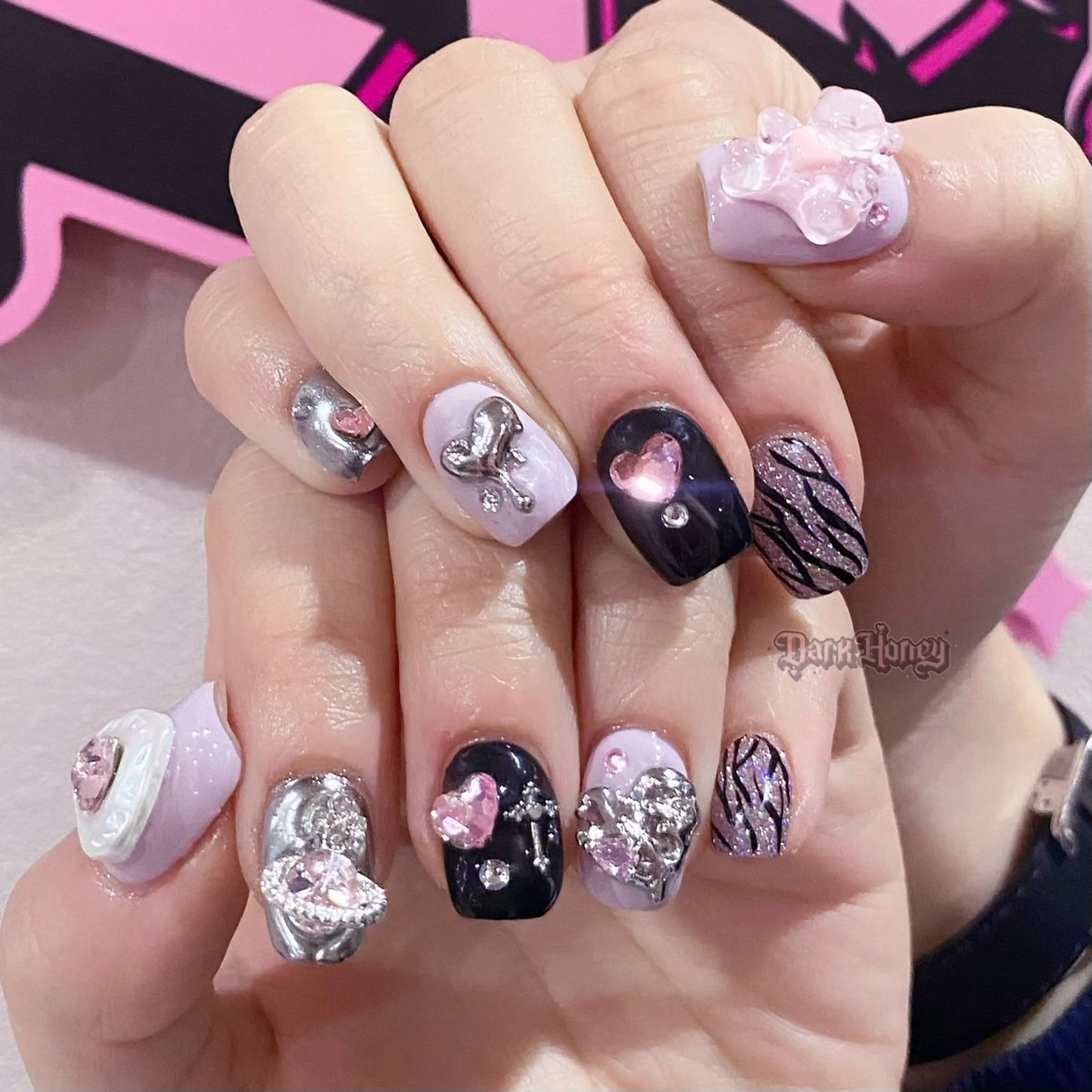 ネイル ハンドネイル Dark honey スカルプ専門原宿店のネイルデザイン