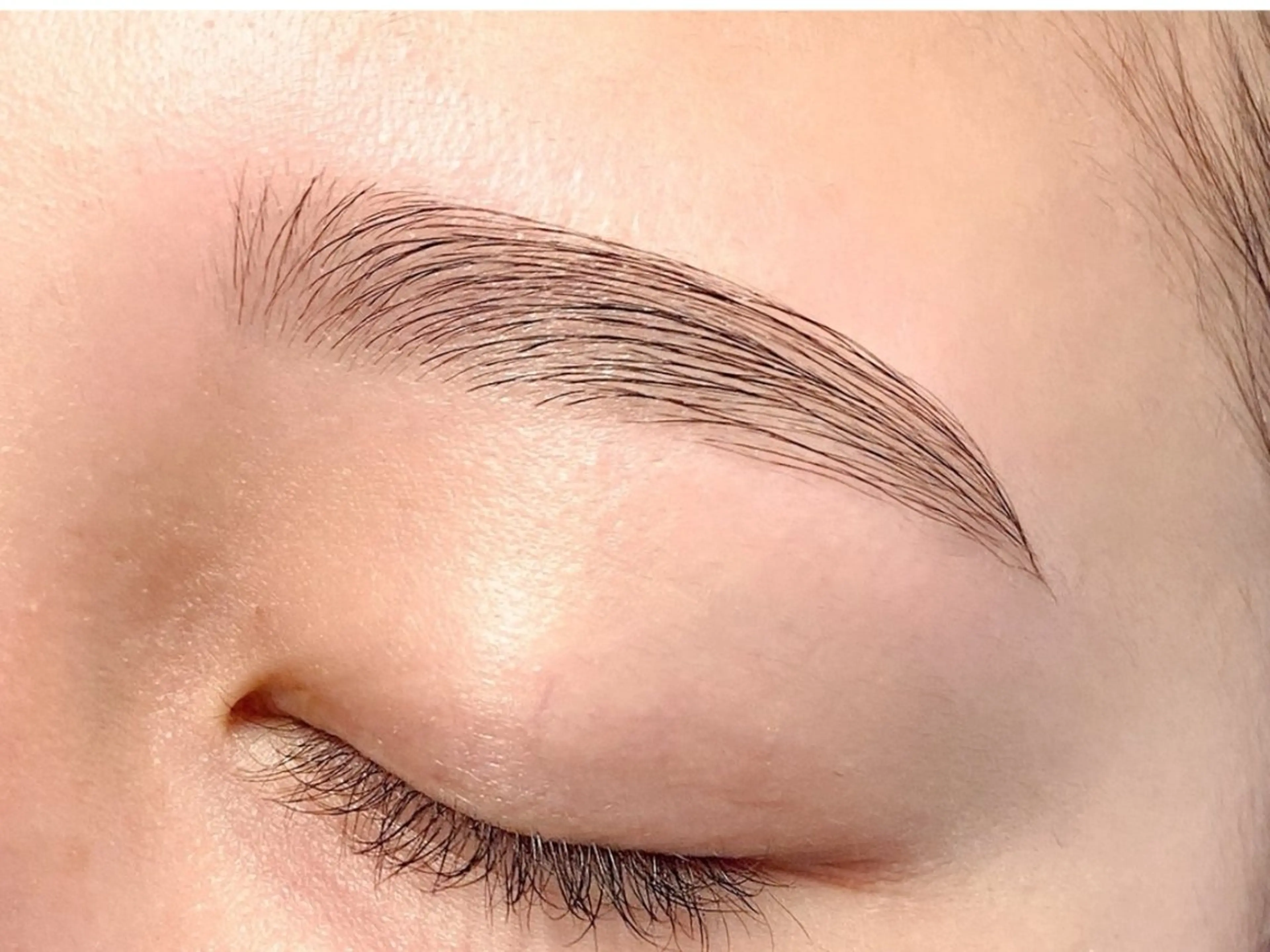アイブロウ 森山 奈保子の眉毛・アイブロウイメージ