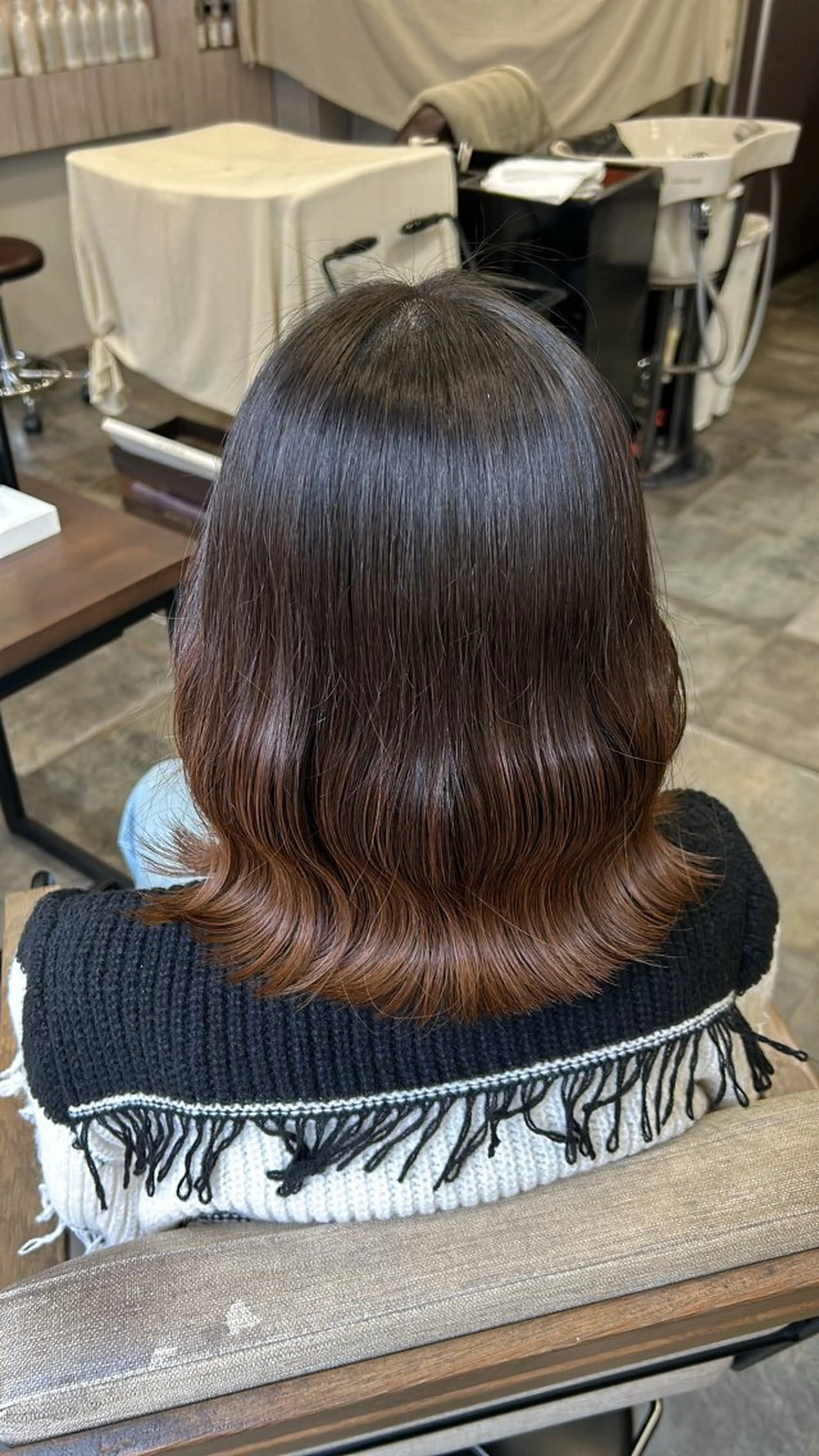 ミディアム 坂 美来乃のヘアスタイル