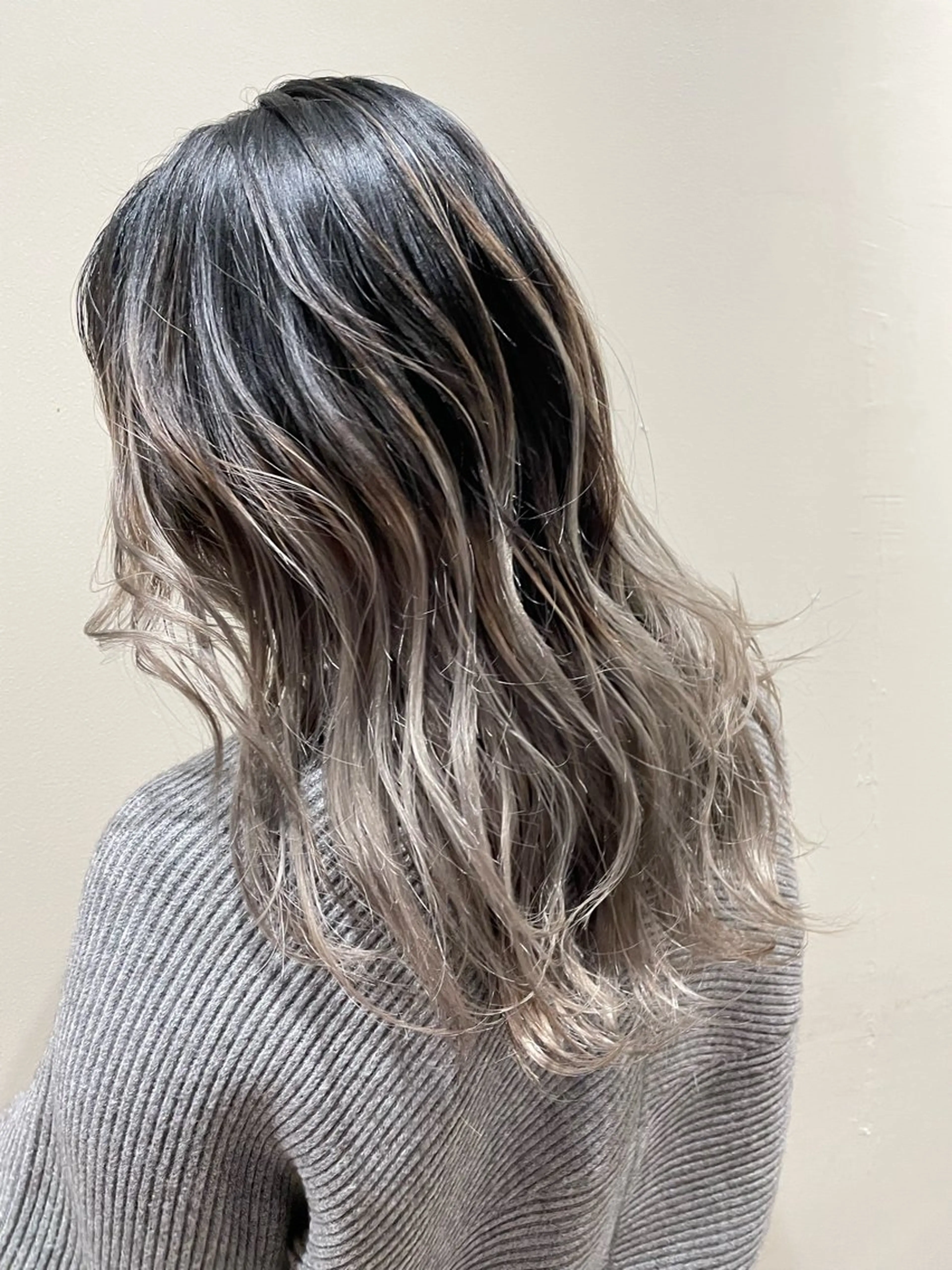 グラデーションカラー『ブリーチ含む』＋TR 8800の写真