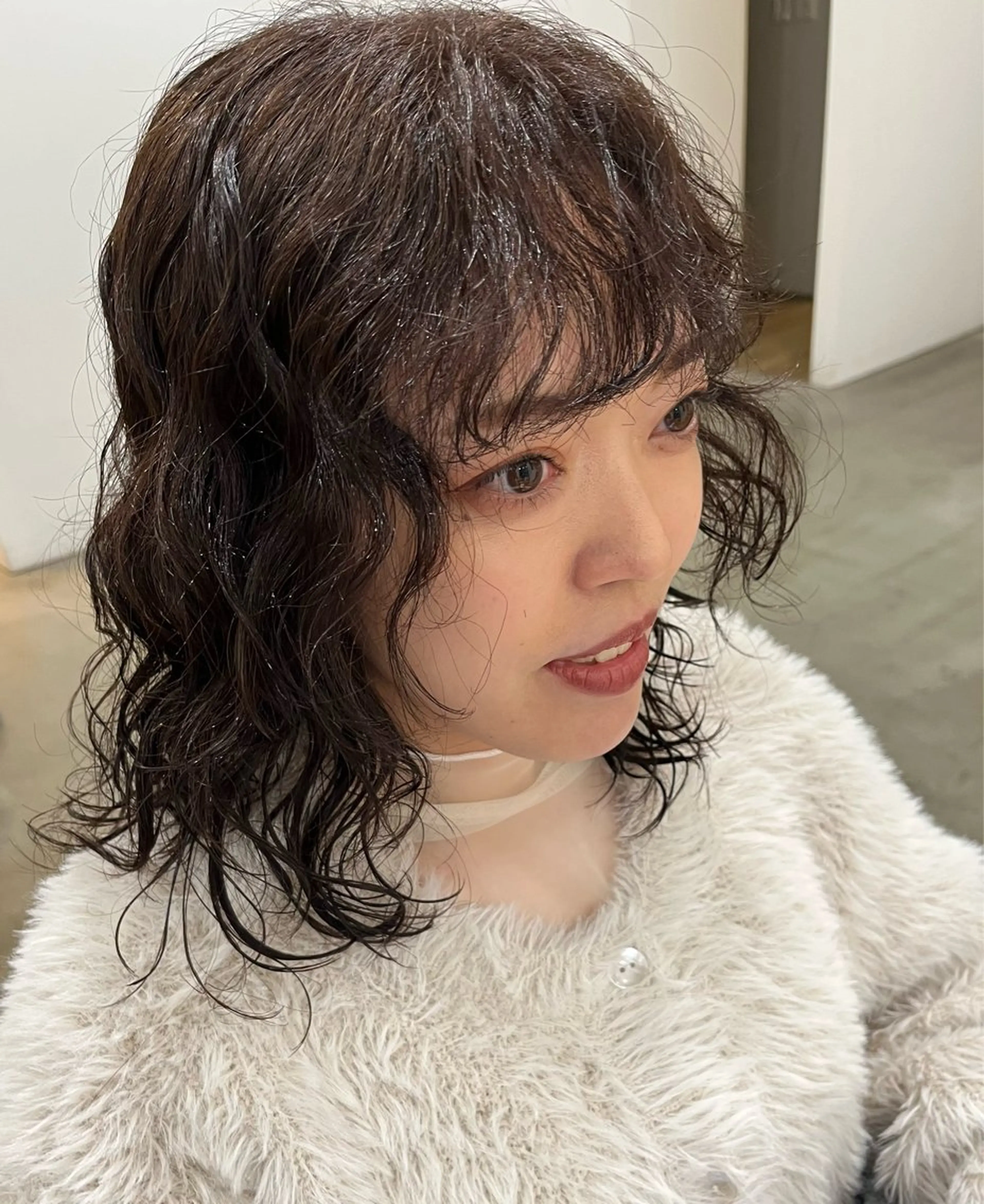 セミロング セミロングパーマ 三島 有佳里のヘアスタイル