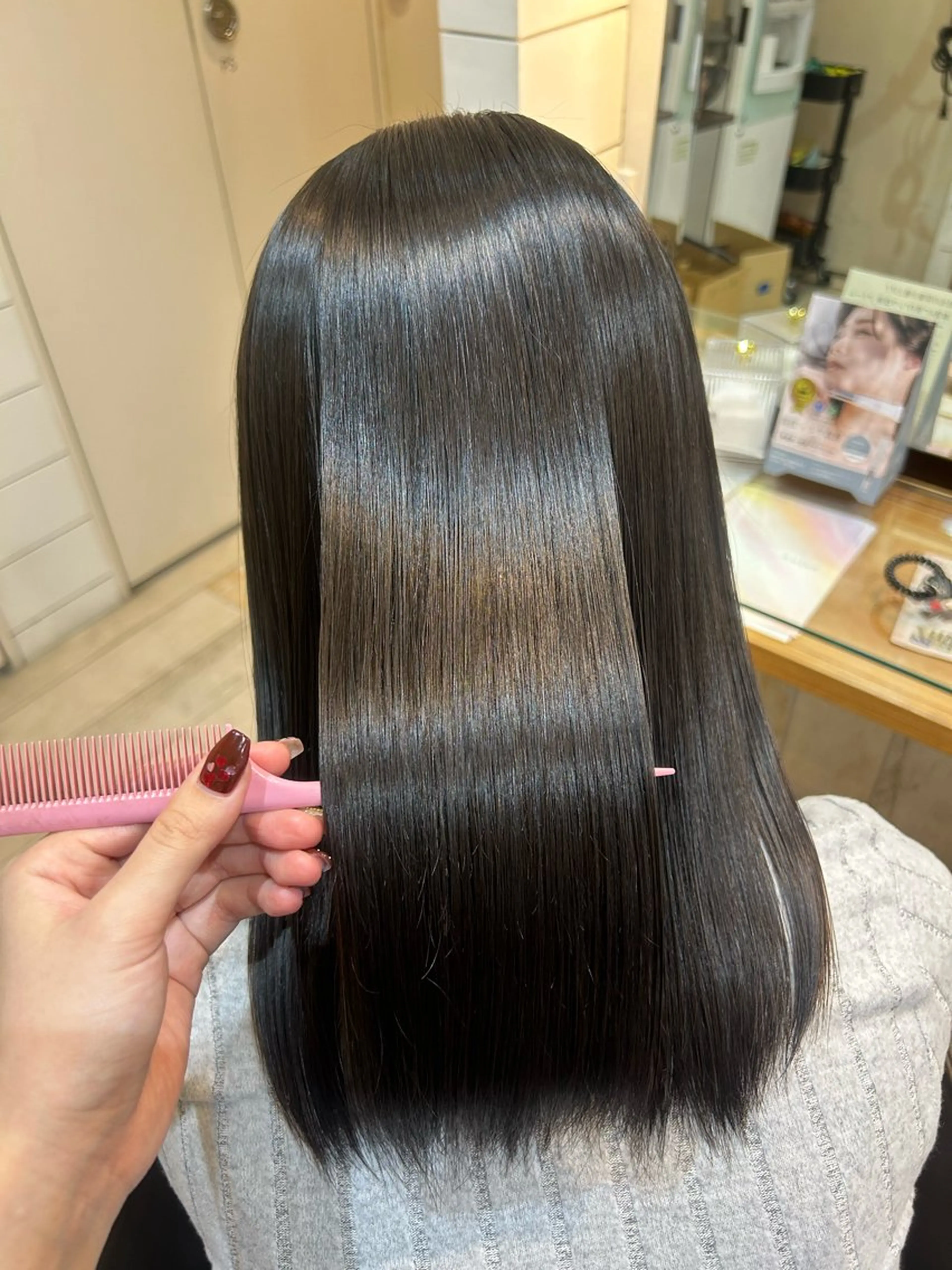 ミディアム 縮毛矯正 🪄あべいくみ レイヤー、メンズ🌙のヘアスタイル