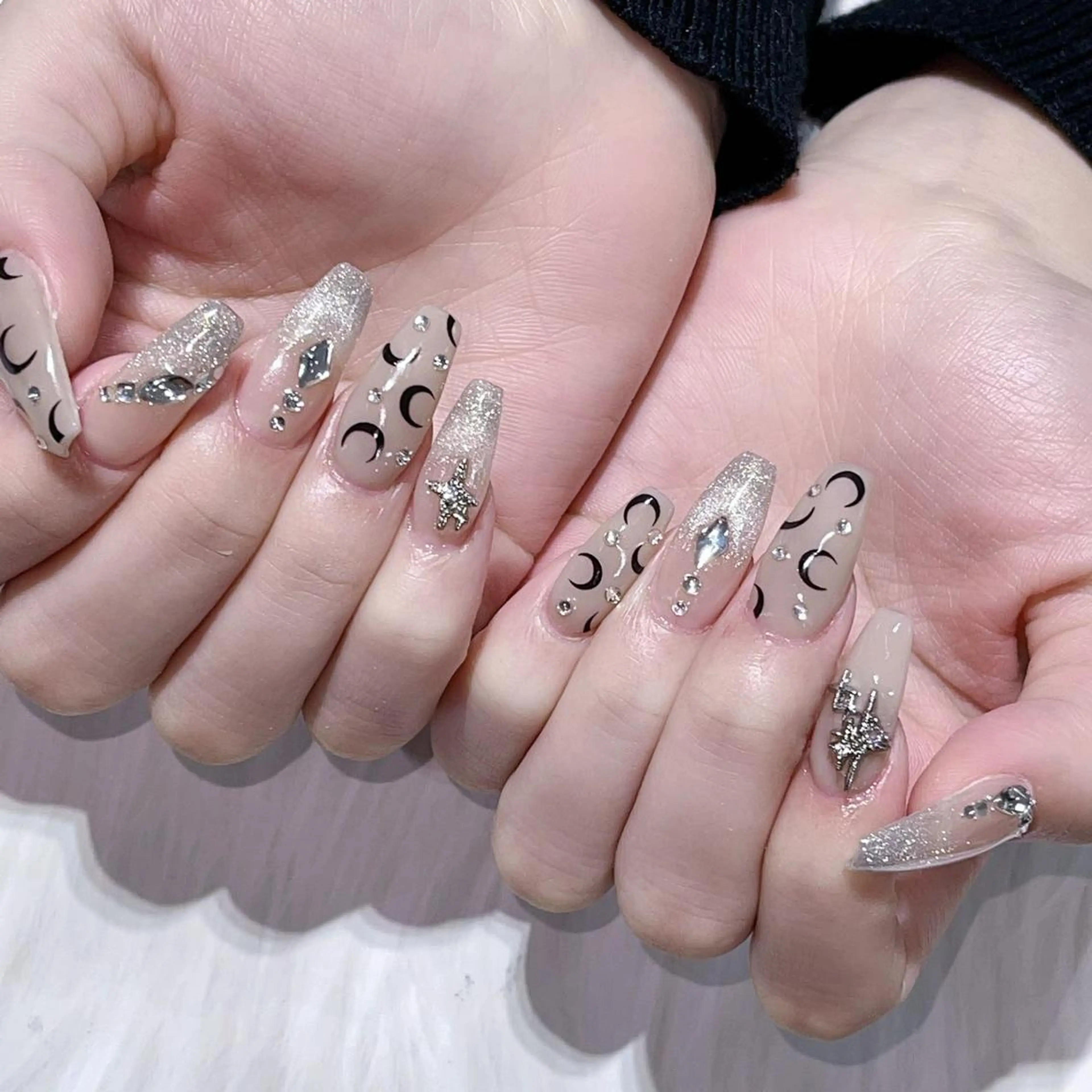 ネイル ハンドネイル Queens momoのネイルデザイン