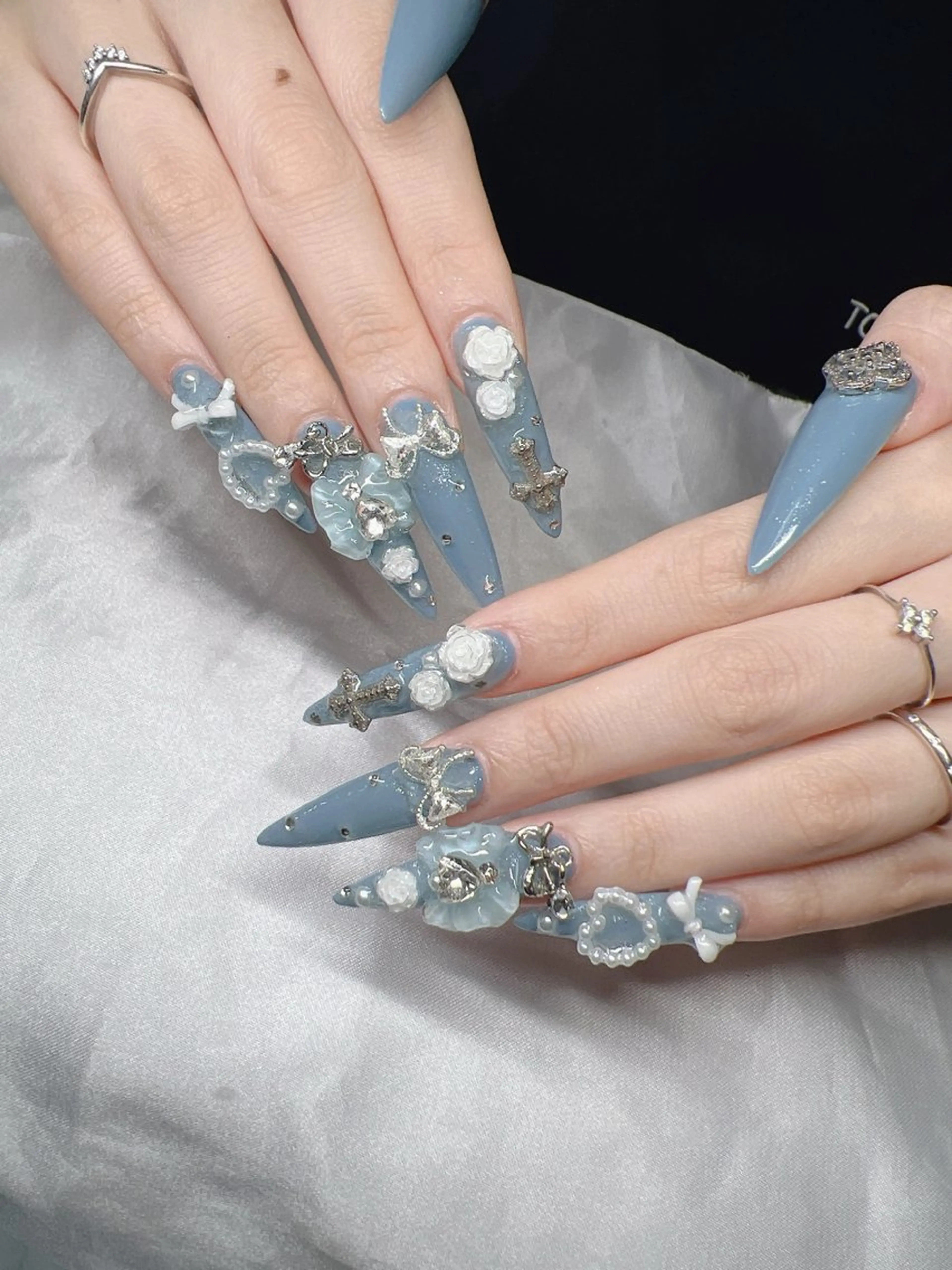 ネイル ハンドネイル Lee Nailsのネイルデザイン