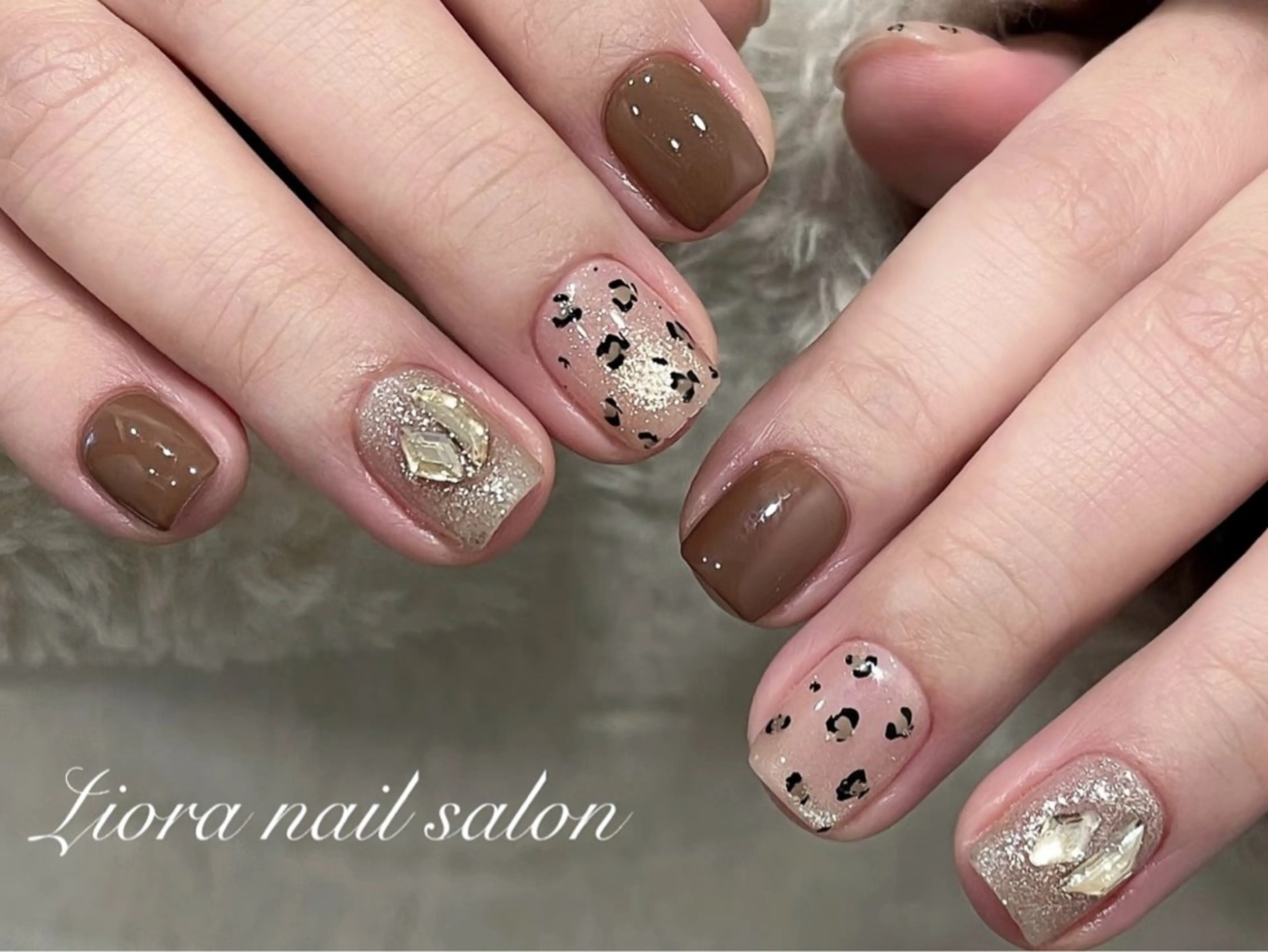 ネイル フレンチネイル ジェルネイル ガーリー グラデーション キラキラネイル Liora nail スカルプ専門店のネイルデザイン