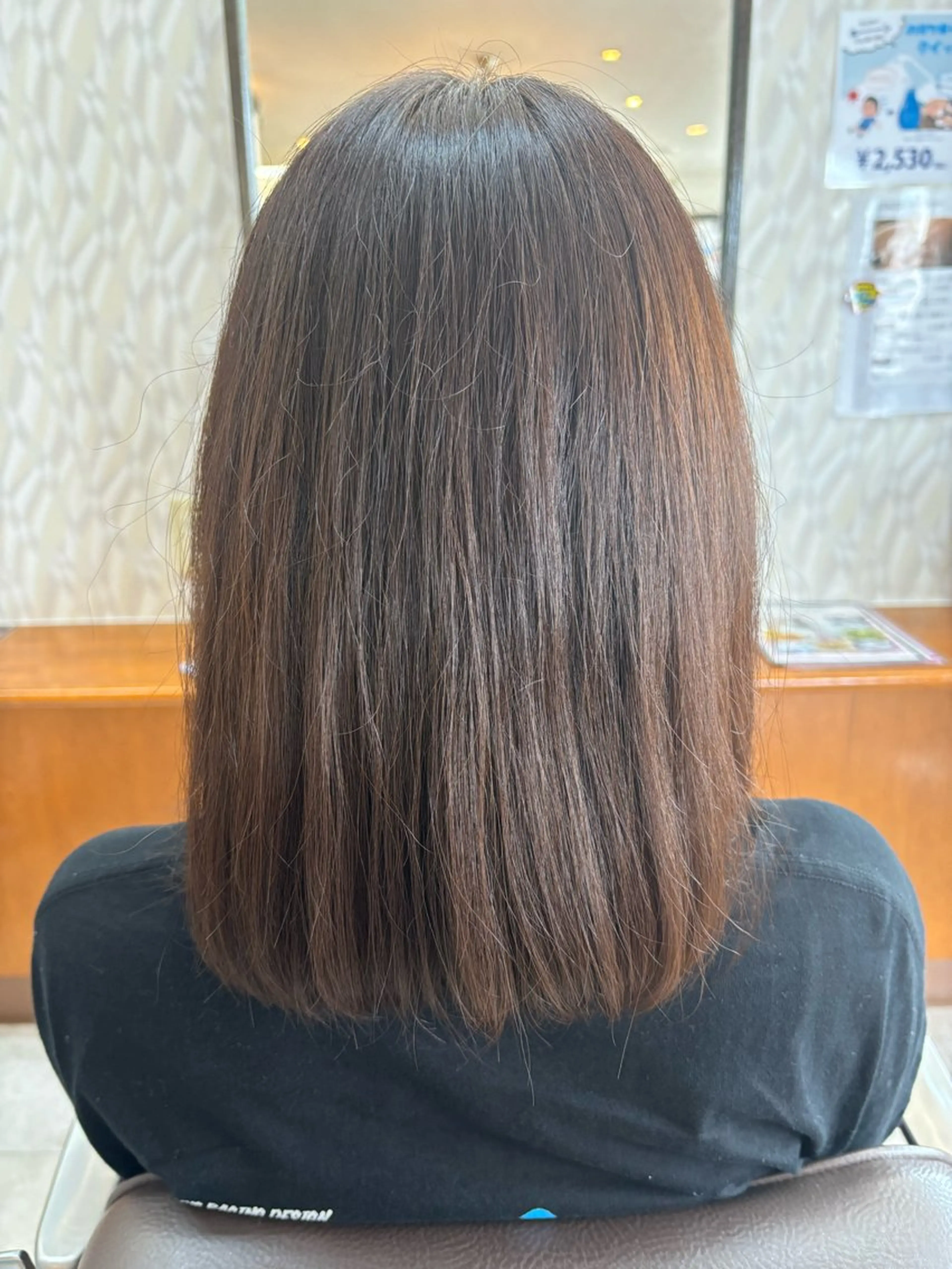 ミディアム カラー 亀山 来未のヘアスタイル