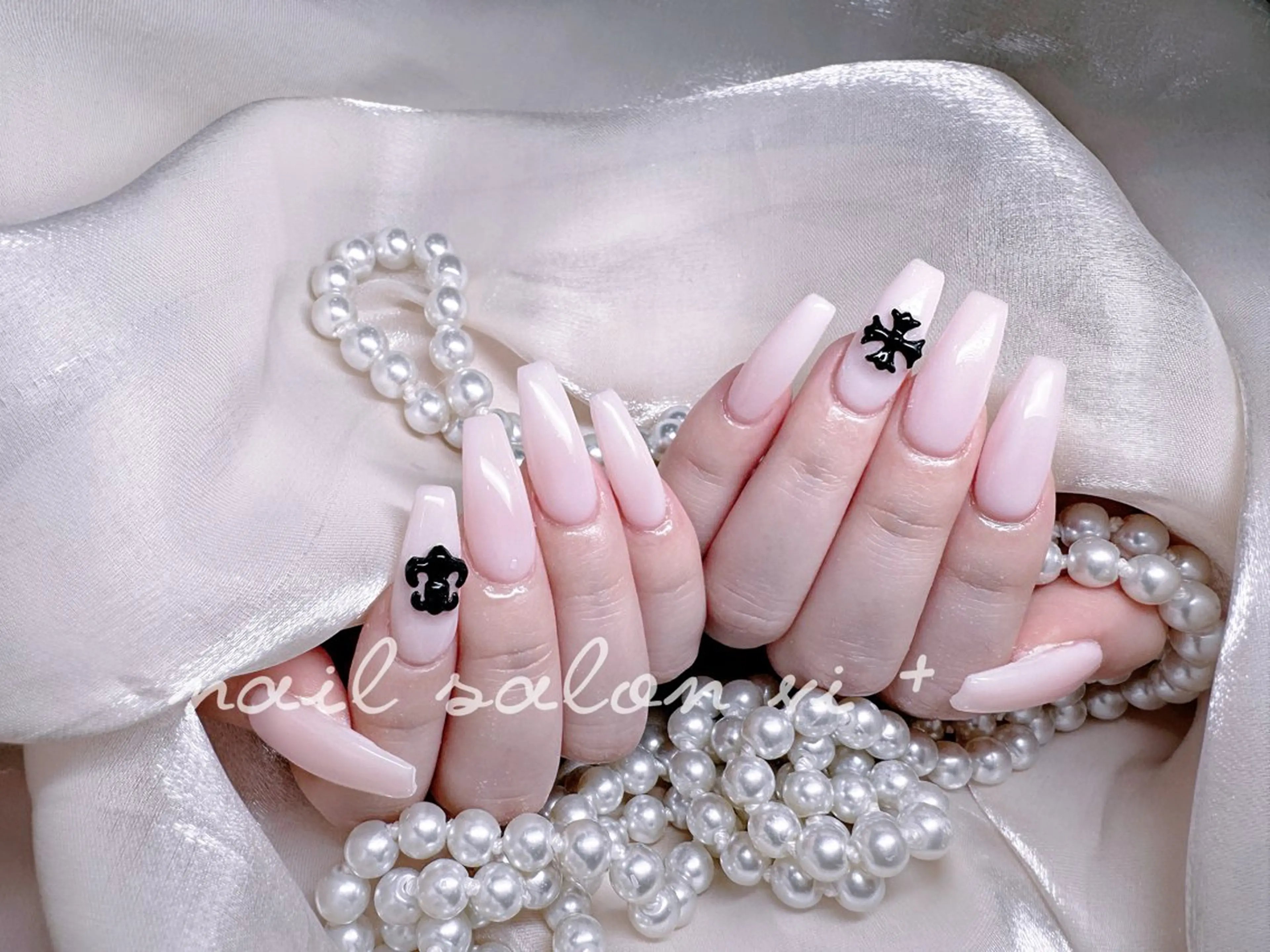 ネイル ハンドネイル ✨Nailsalon Vi+✨のネイルデザイン