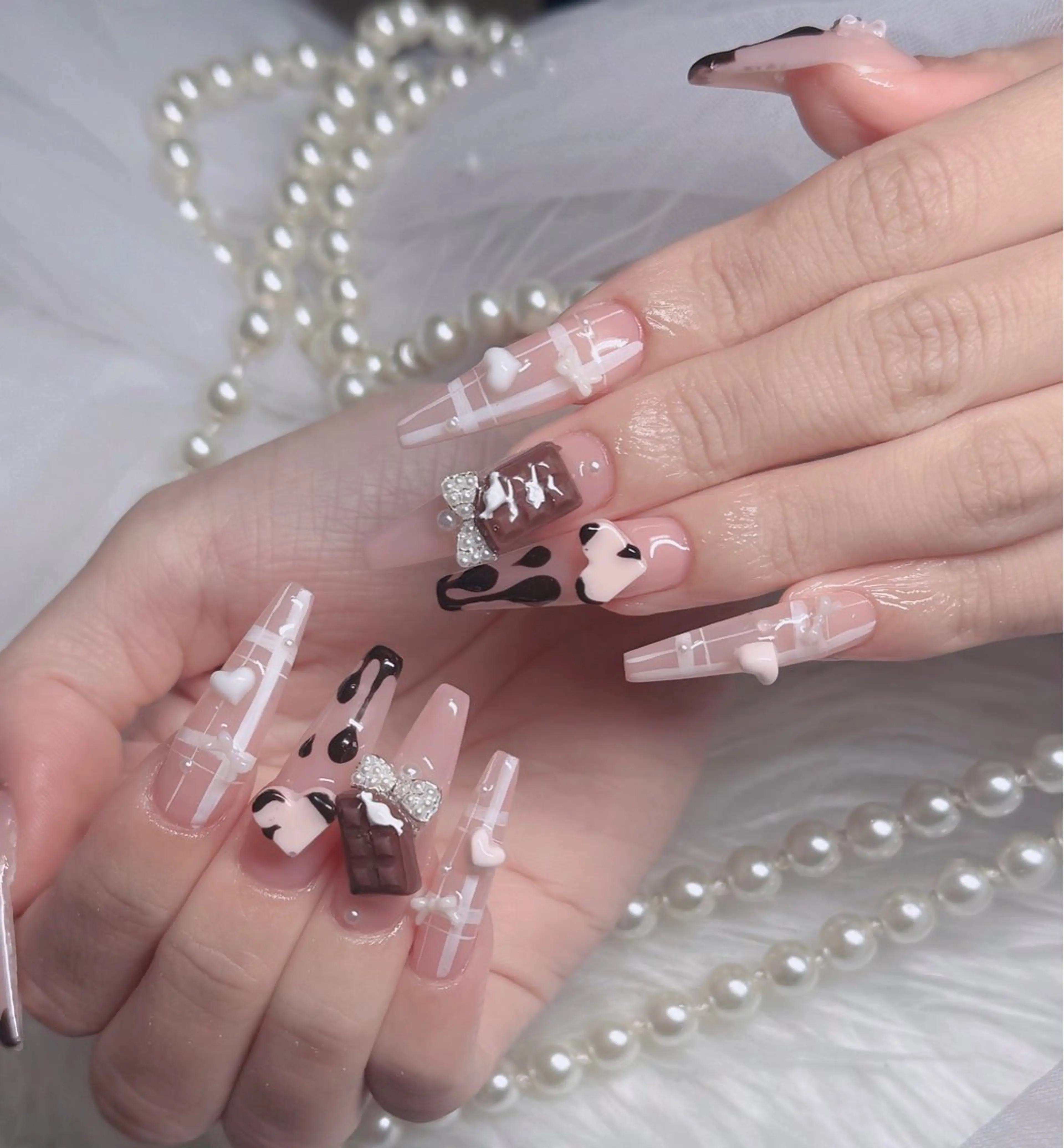 ネイル オーロラネイル フレンチネイル ジェルネイル ハロウィン 韓国ネイル ハンドネイル H.baby Nail Salonのネイルデザイン