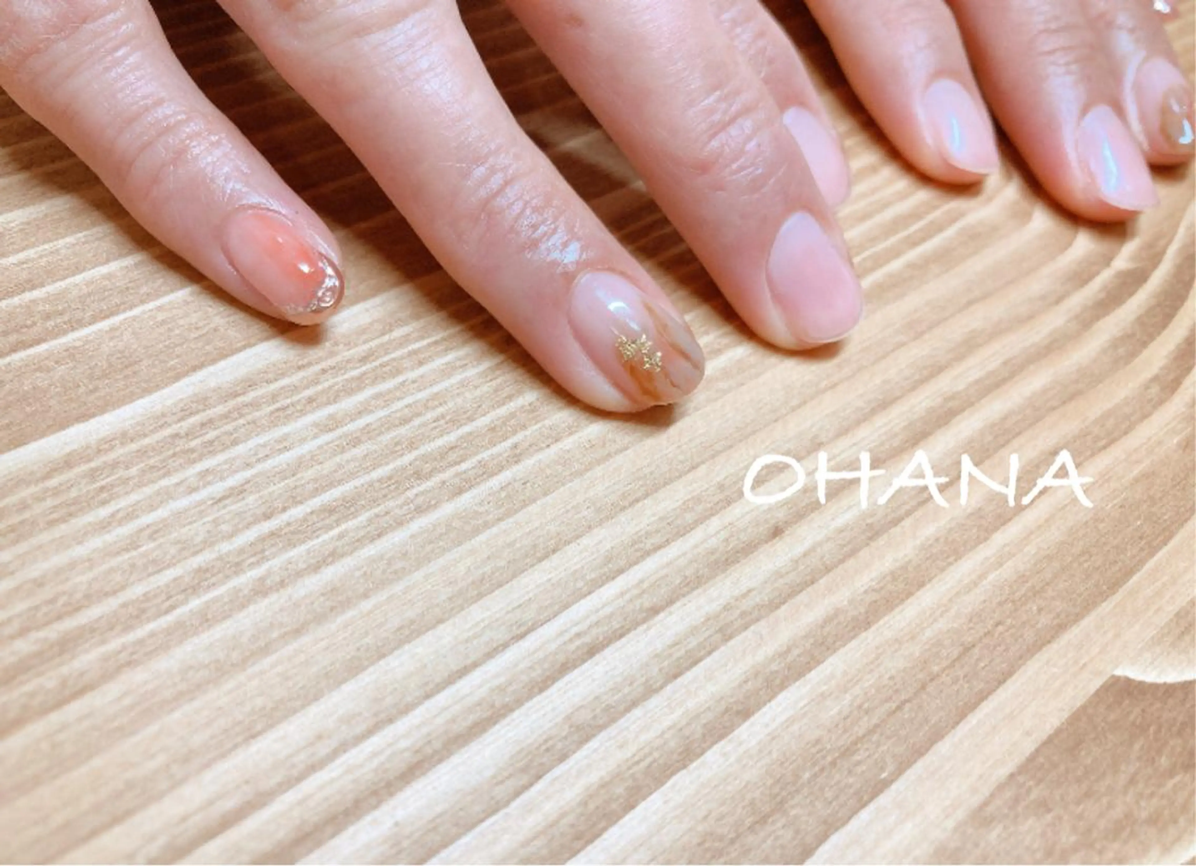 ネイル アートネイル フットネイル ミラーネイル ニュアンスネイル スカルプネイル nailroom  OHANA所属・nailroom OHANA🌴のネイルデザイン