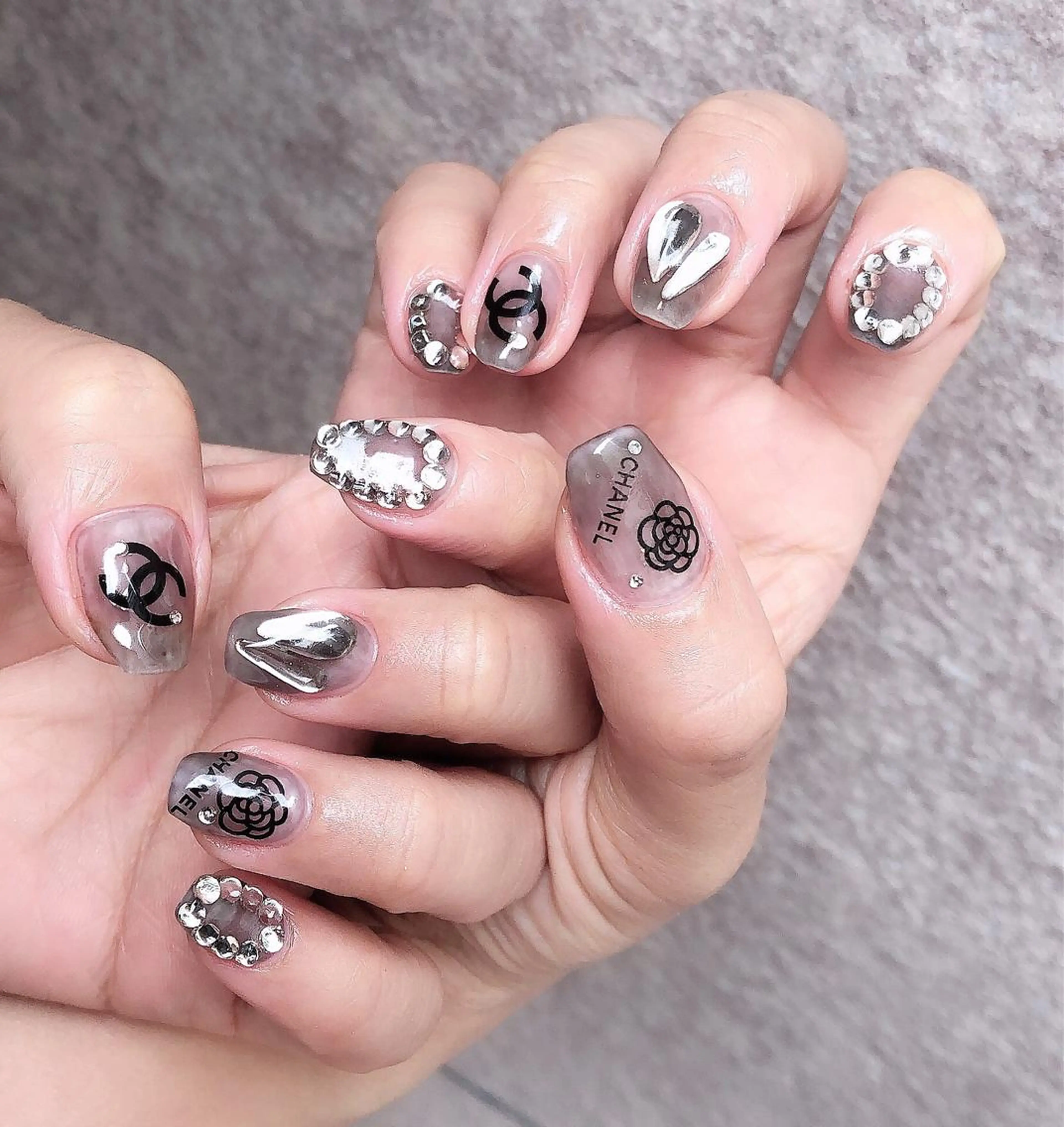 ネイル R salonのネイルデザイン