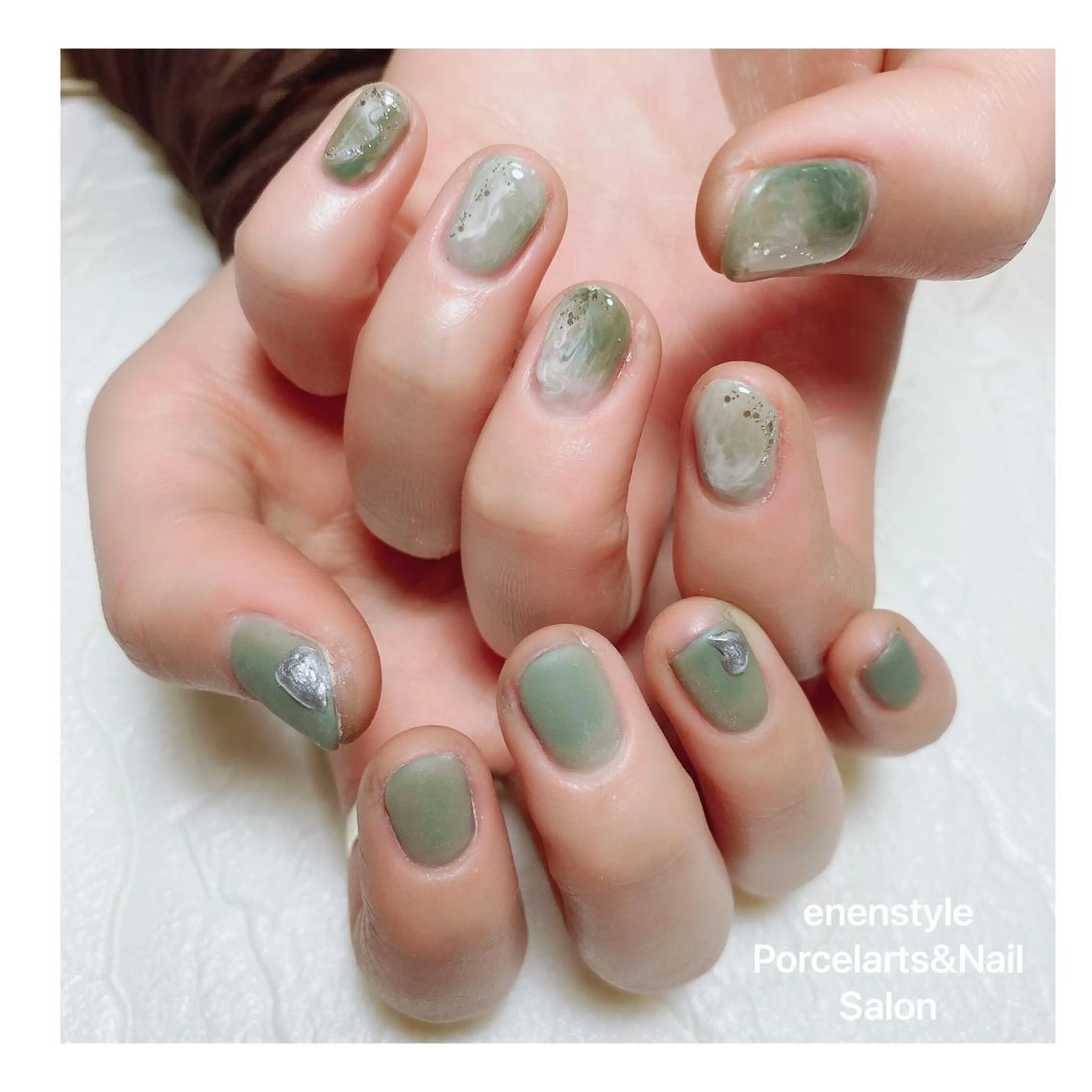 ショート ネイル ハンドネイル 👑enen style👑のネイルデザイン